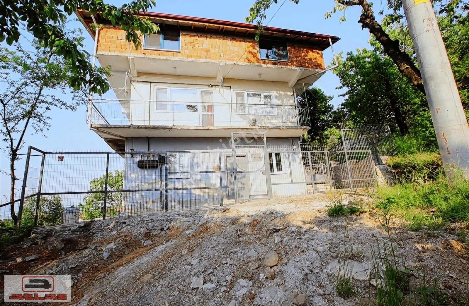 Atlas Emlak Kartepe Derbent Nusretiye Deniz Manzaralı Bahçe