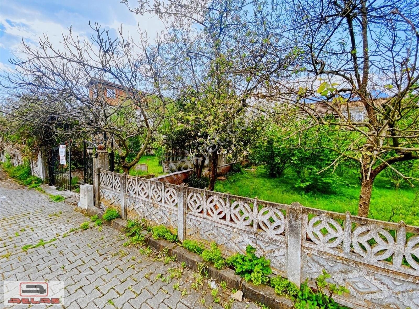 Atlas Emlak Satılık Arsa 325m2 Kartepe Acısu Derbent