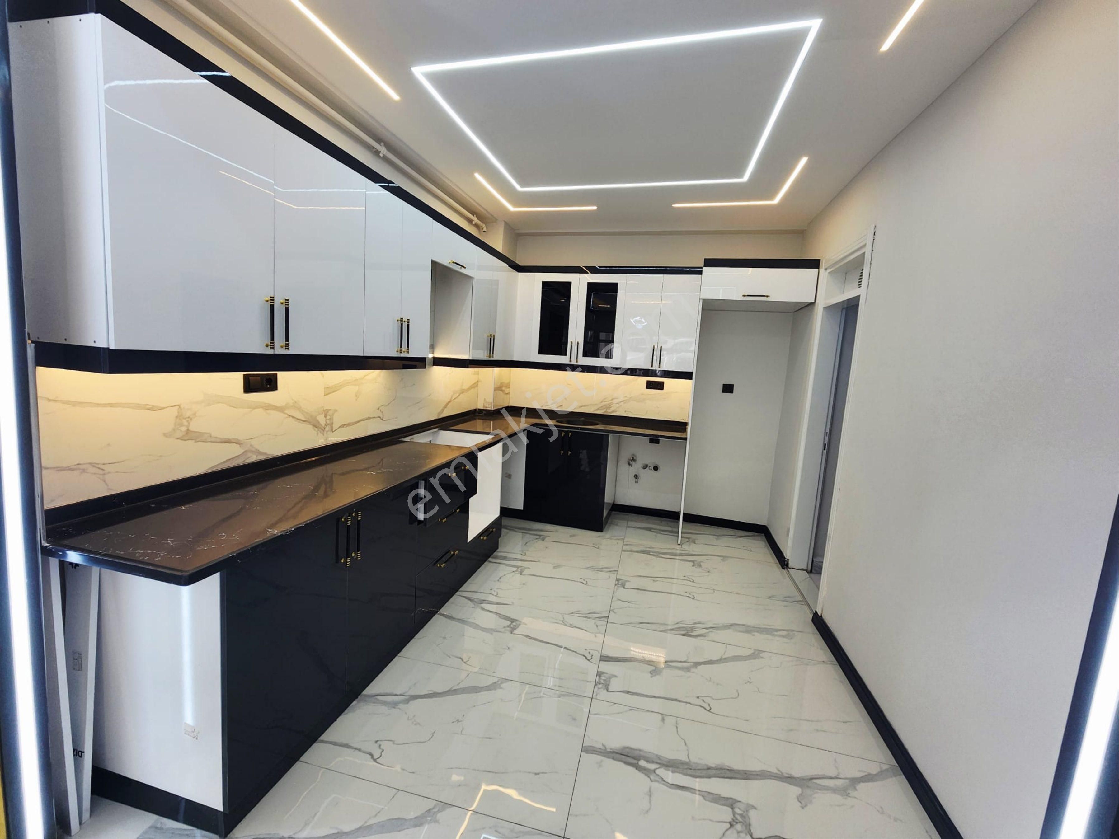Furkan Emlaktan Rasathane Mh 3+1 125m2 Giriş Kat İçi Full Yapılı Fırsat Daire