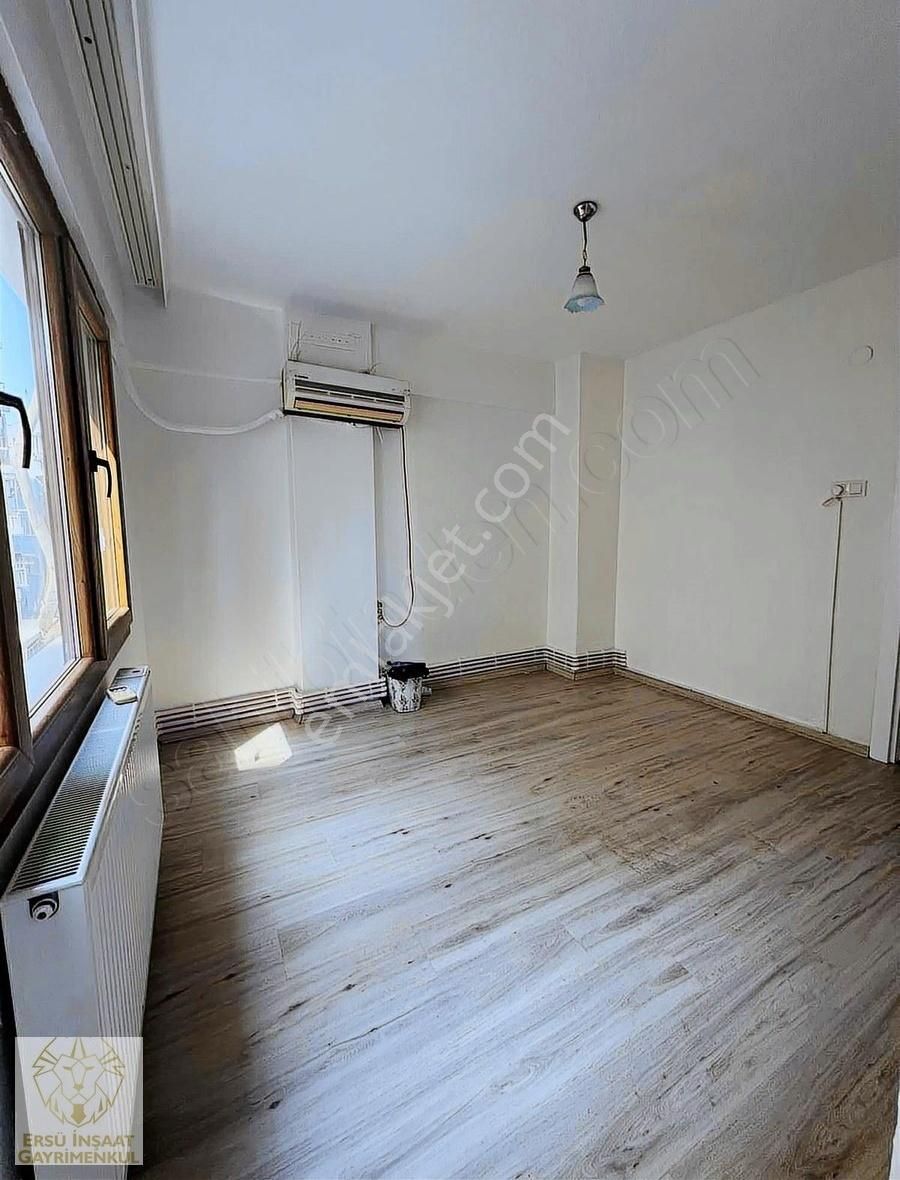 Ersü'den 2+1 Hastane & Metro Yakını Doğalgazlı Arakat Daire
