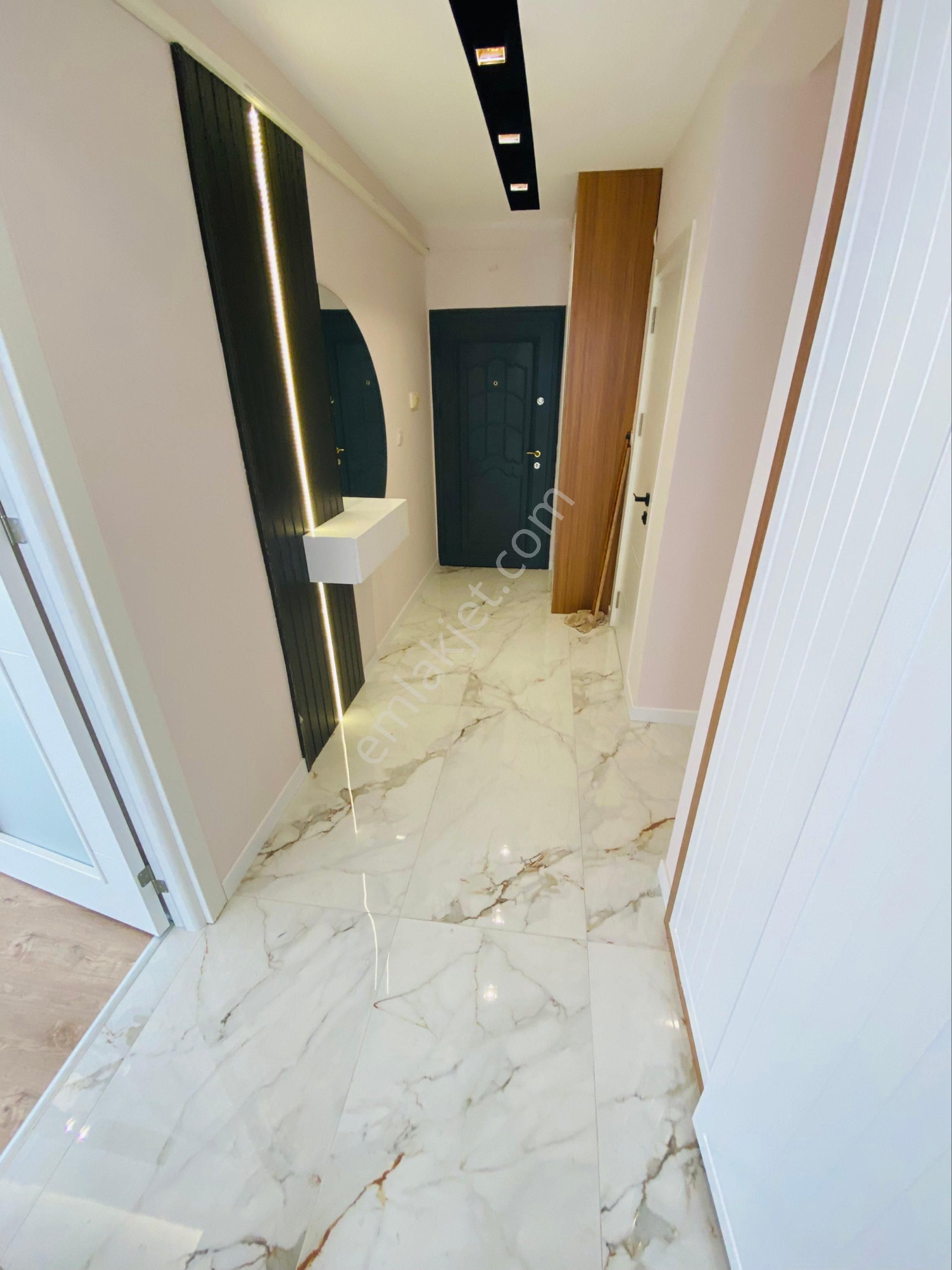 Hatay Askeri Hastane Karşısında 3+1 130m2 Lüks Dekorlu Arakat Köşe Daire - Görsel 18