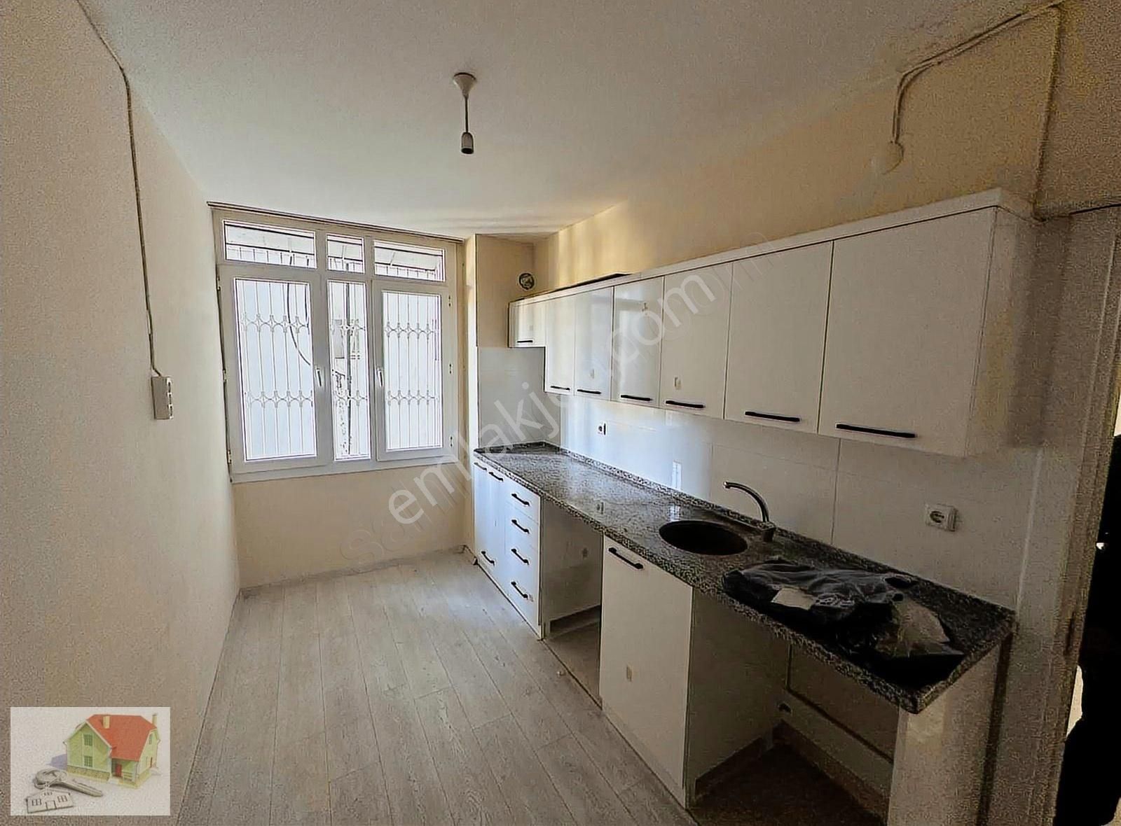 Baraj Yolu Bulvar Üstünde 2+1 K.mutfak Lüx Masrafsız Daire