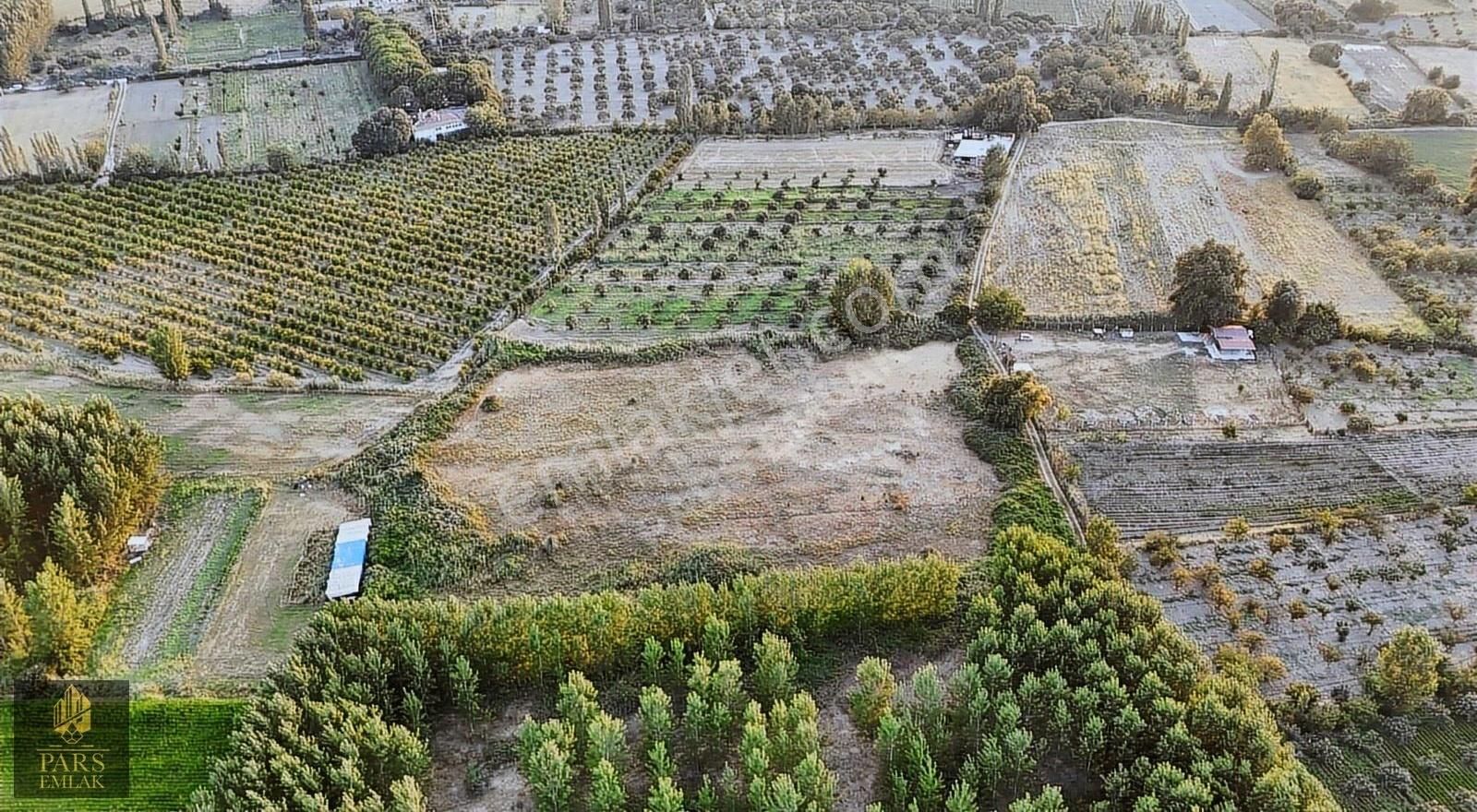 Parstan Akçay Ülkü Yolu Yakınında 13.625m² Yatırımlık Düz Tarla