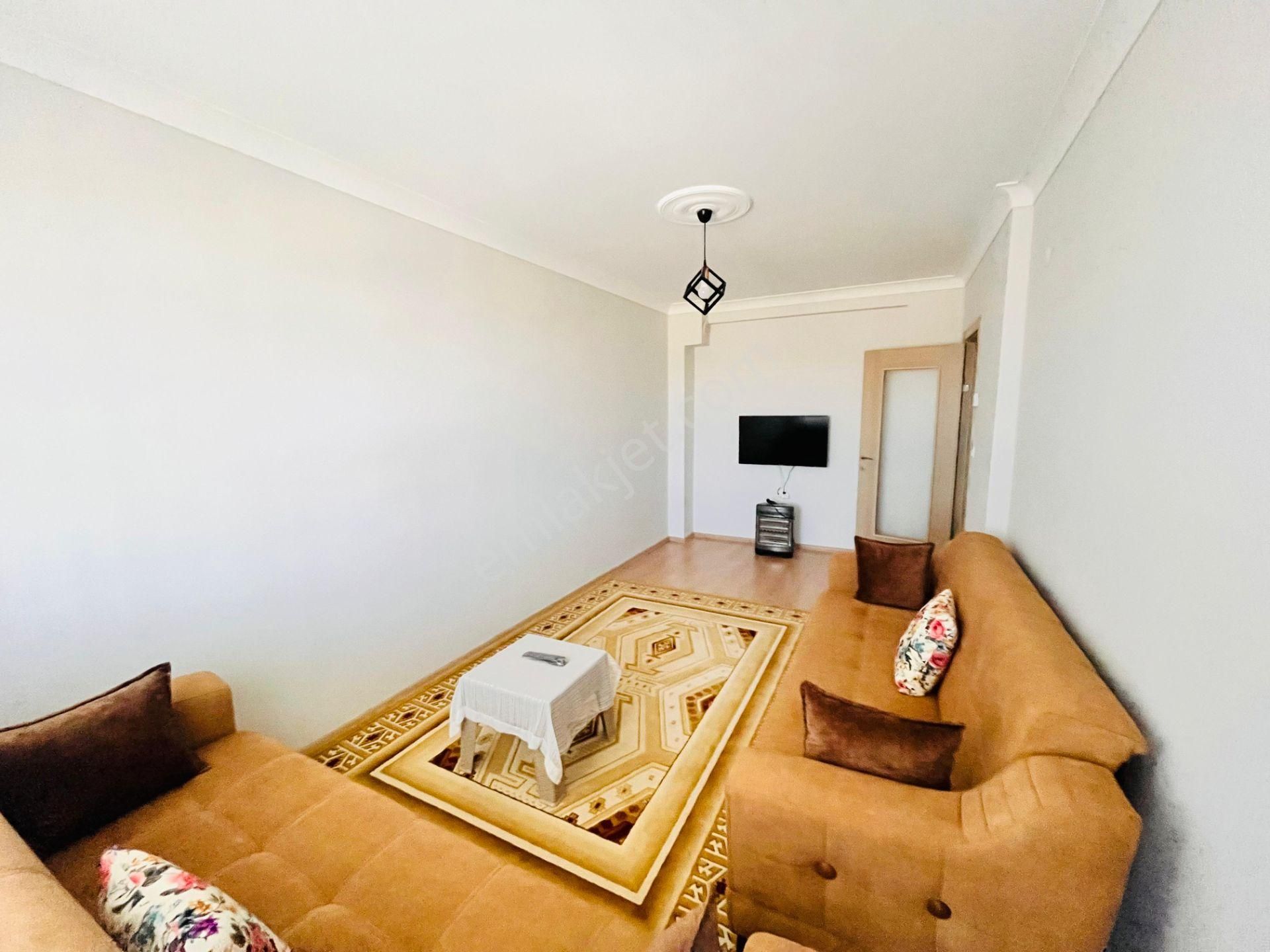 Parstan Altınkumda Ön Cephe Doğalgazlı Eşyalı Kiralık 1+1 Daire