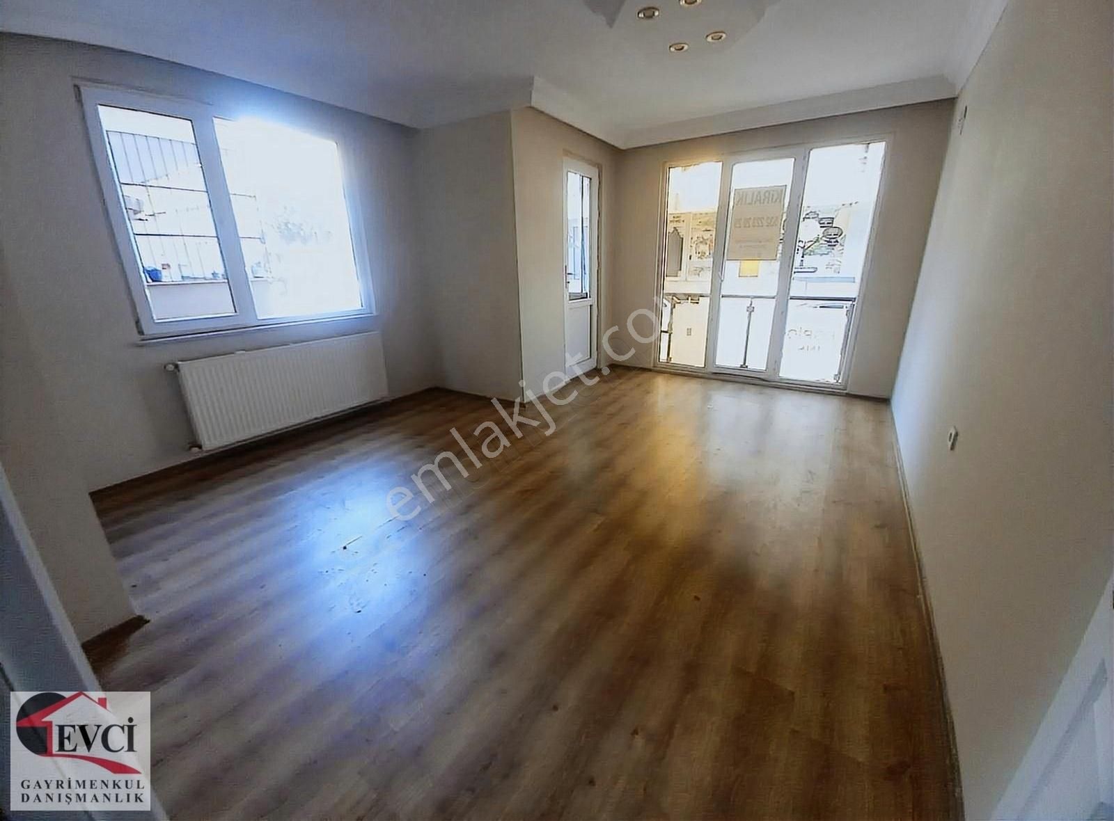 Kiralık Balkonlu 3+1 Yüksek Giriş Balkonlu Daire