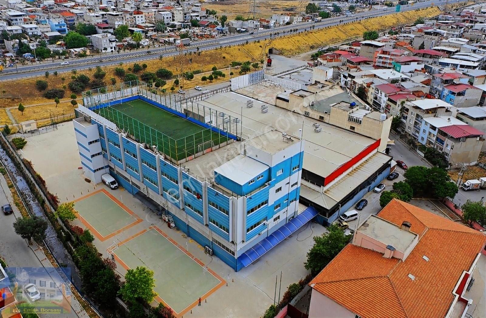İzmir Bornova Da Ticari Amaçlı Komple Satılık Bina