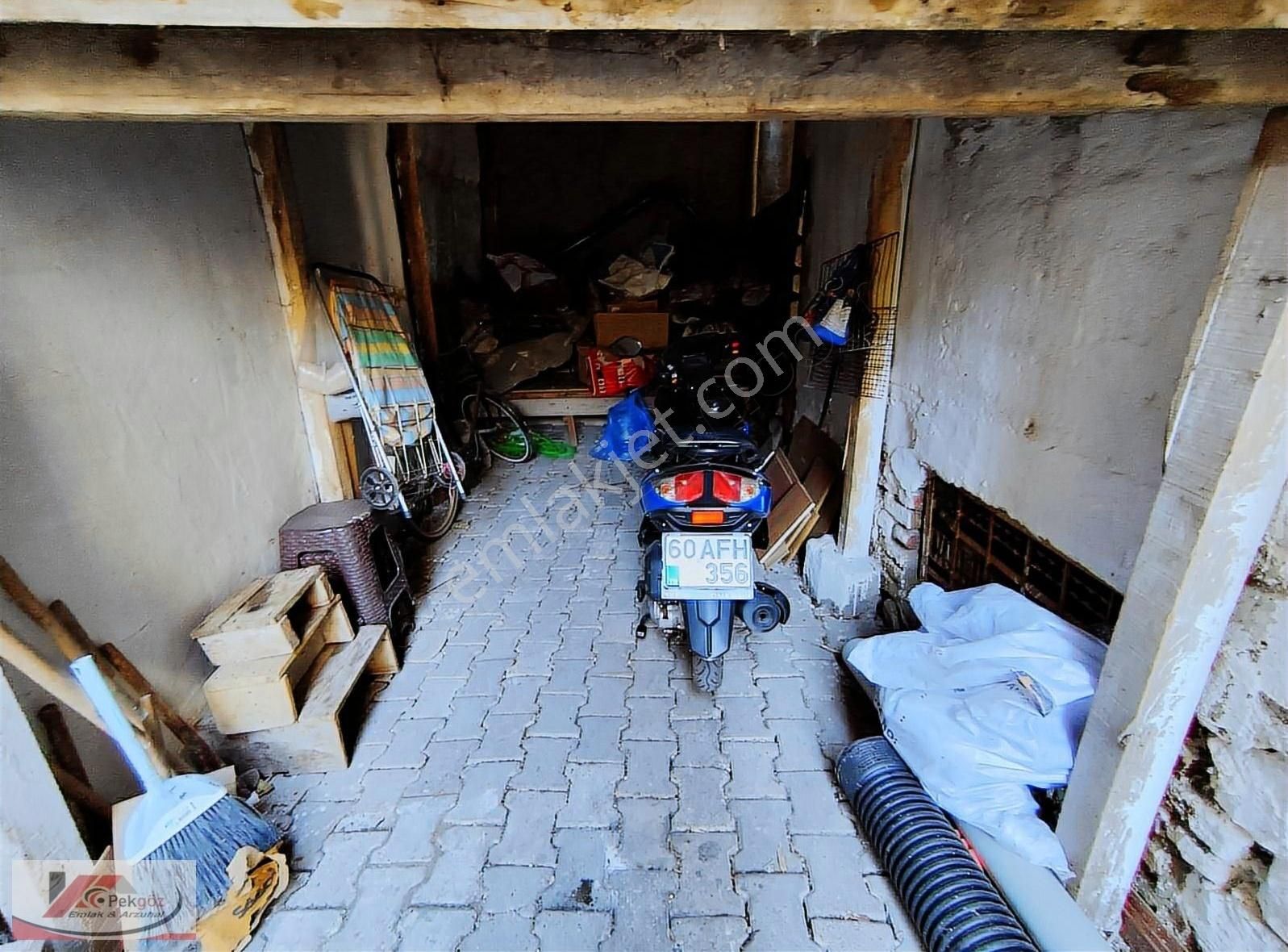 Müstakil İki Katlı Evin 1.katı
