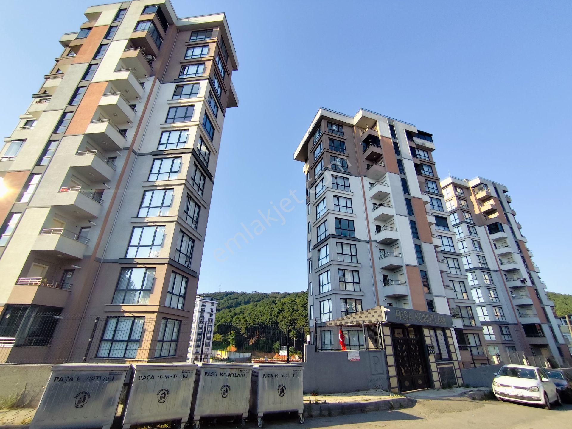 Mertcan Dan Yakacık'ta Orman Ve Adalar Manzaralı Lüks 3+1 Satılık