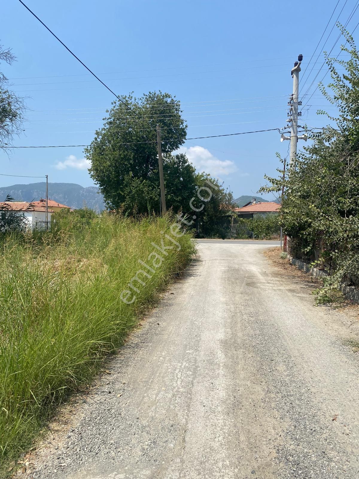 Eray Emlaktan Ortaca Akıncıda 1225m2 Tek Tapu Satılık Tarla - Görsel 3