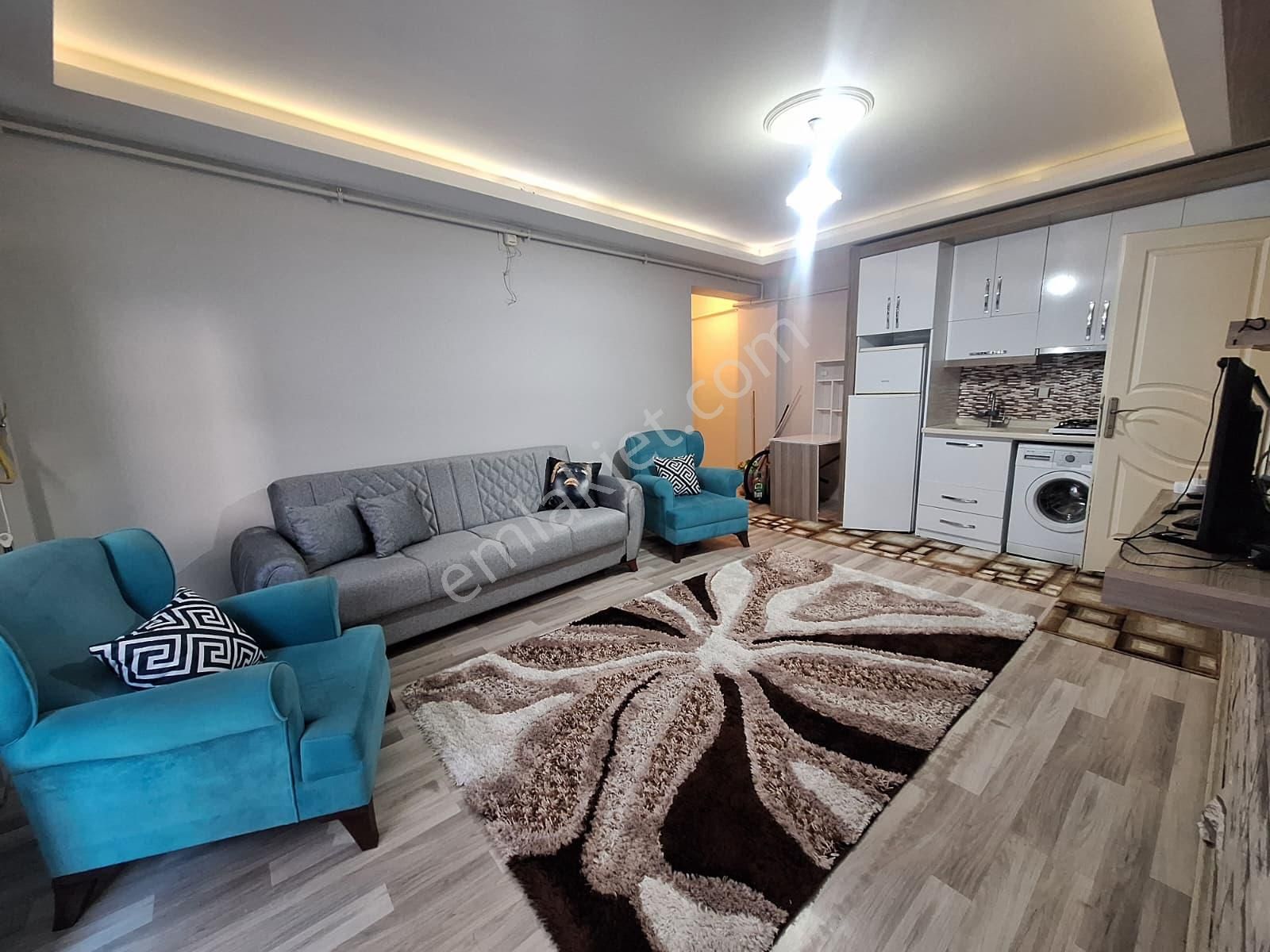 Yaman'dan Bolvadin Çarşı Merkezde Eşyalı Kiralık 1+1 Daireler