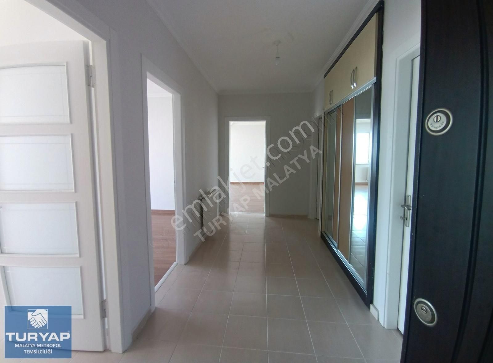 Turyap Metropol'den Şehristan Konutlarında 3+1 Kiralık Daire