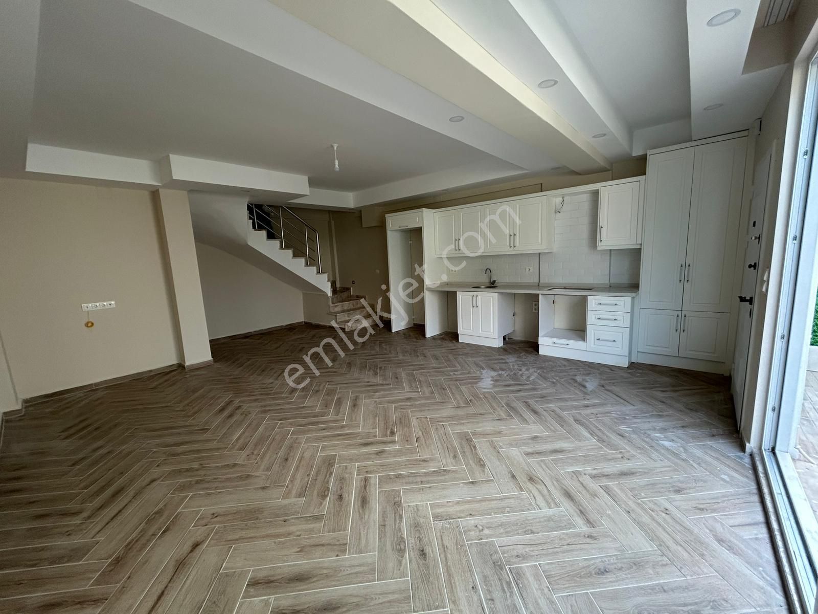 Dalaman Altıntas Mahallesinde Havuzlu Site İçinde 2+1 Bahçe Dubleksi - Görsel 9