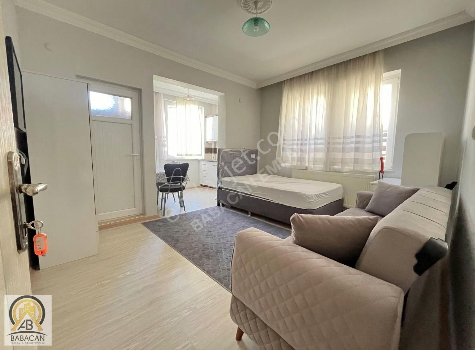 İstiklâl Mahallesi Kiralık 1+0 Apart Daireler