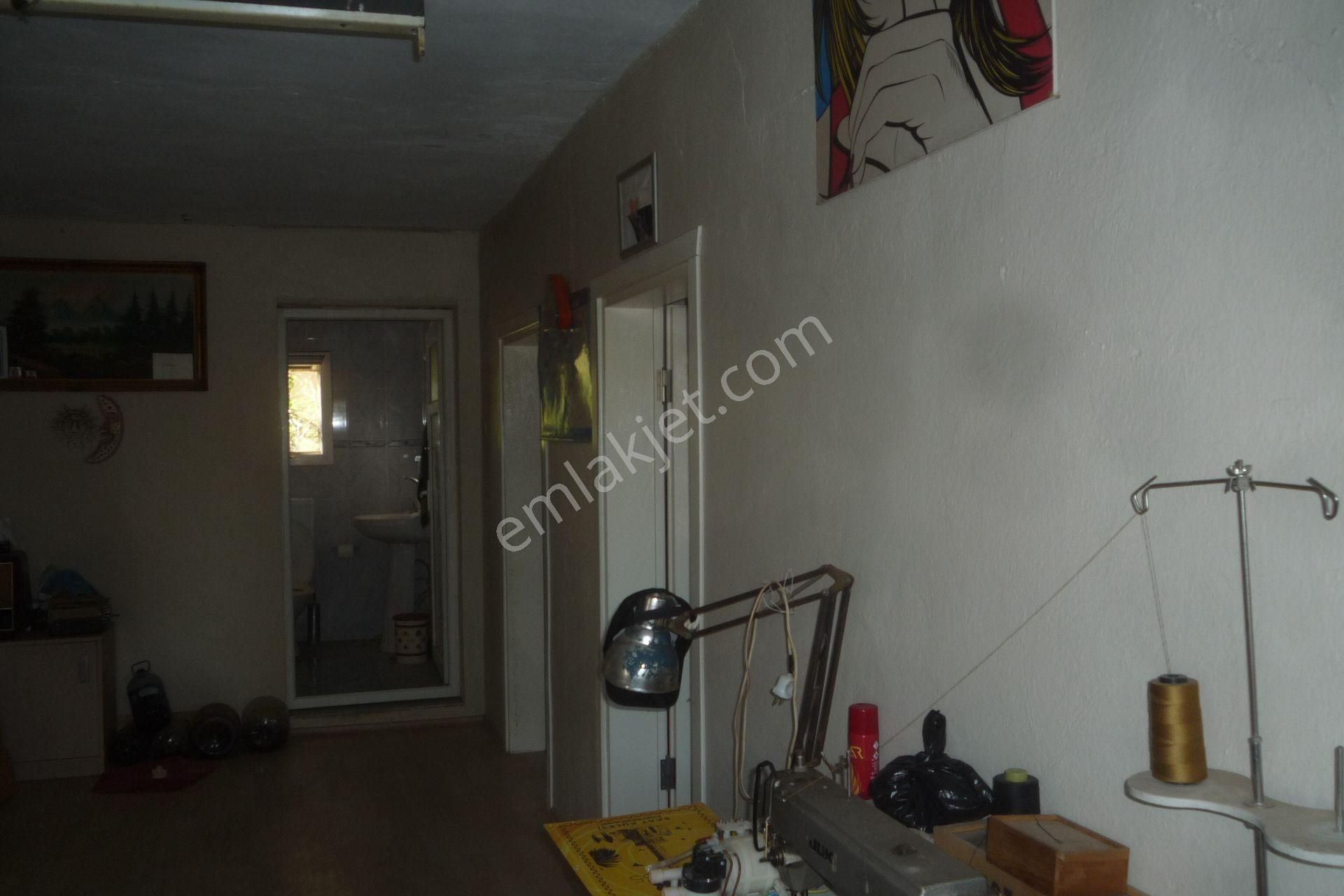 İzmir Torbalı Gold Emlaktan Satılık Bahçeli Köy Evi - Görsel 14