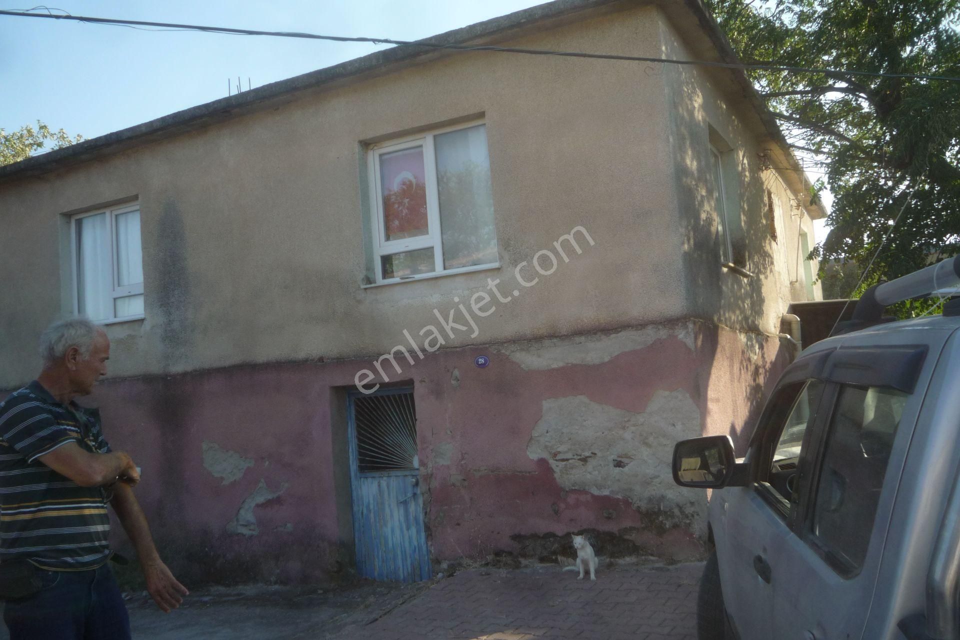 İzmir Torbalı Gold Emlaktan Satılık Bahçeli Köy Evi - Görsel 19