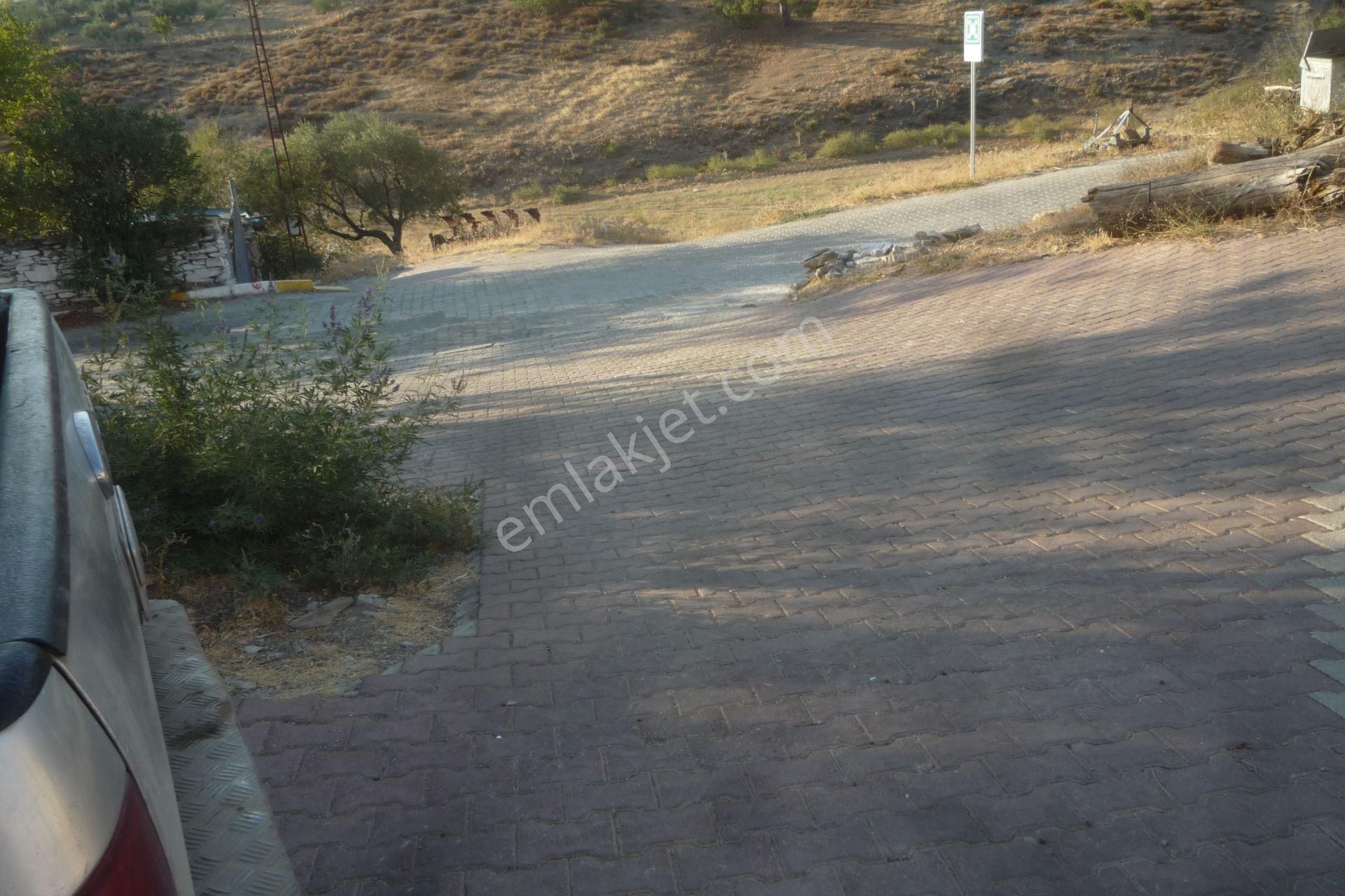 İzmir Torbalı Gold Emlaktan Satılık Bahçeli Köy Evi - Görsel 20