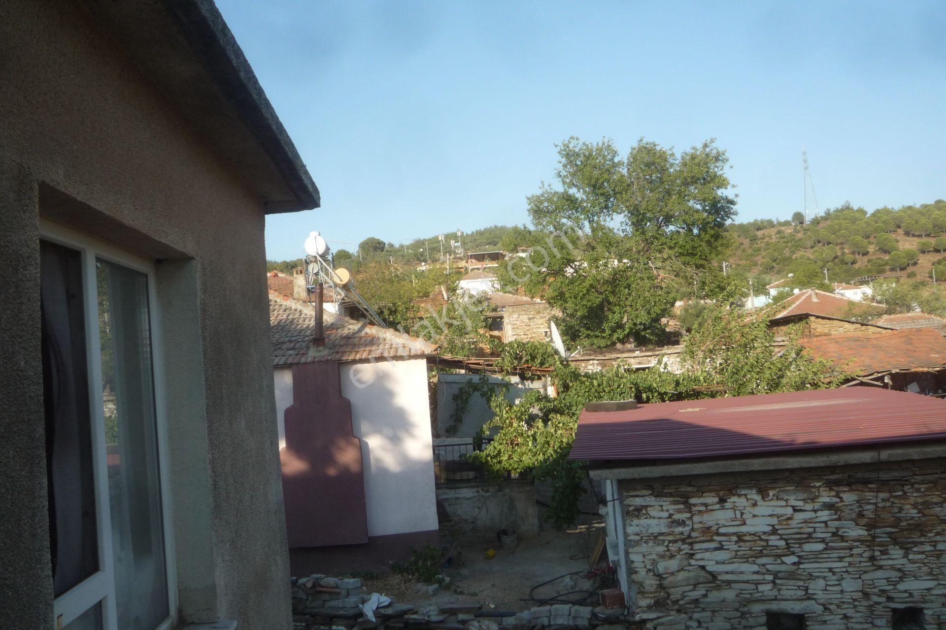 İzmir Torbalı Gold Emlaktan Satılık Bahçeli Köy Evi - Görsel 12