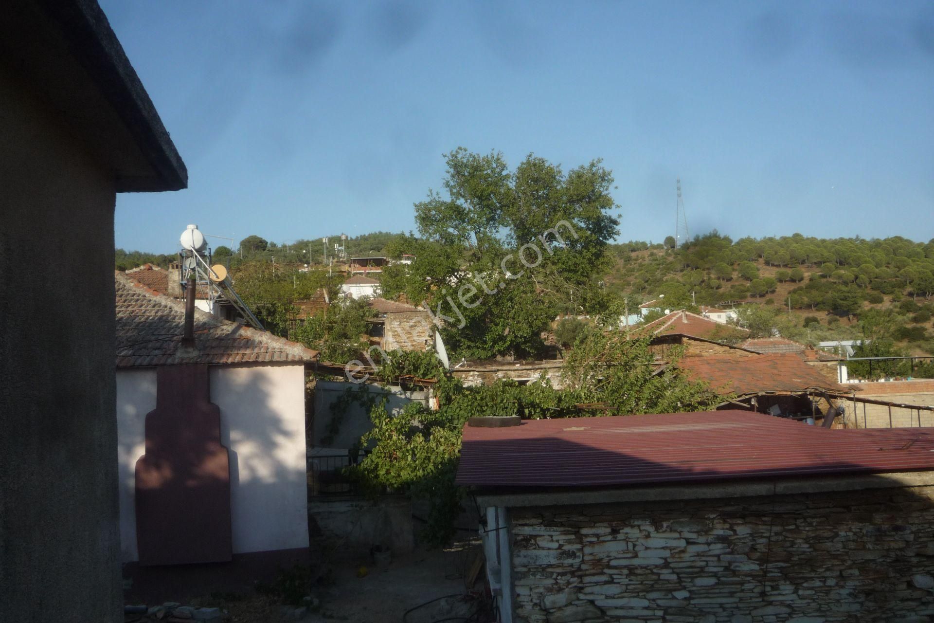 İzmir Torbalı Gold Emlaktan Satılık Bahçeli Köy Evi - Görsel 18