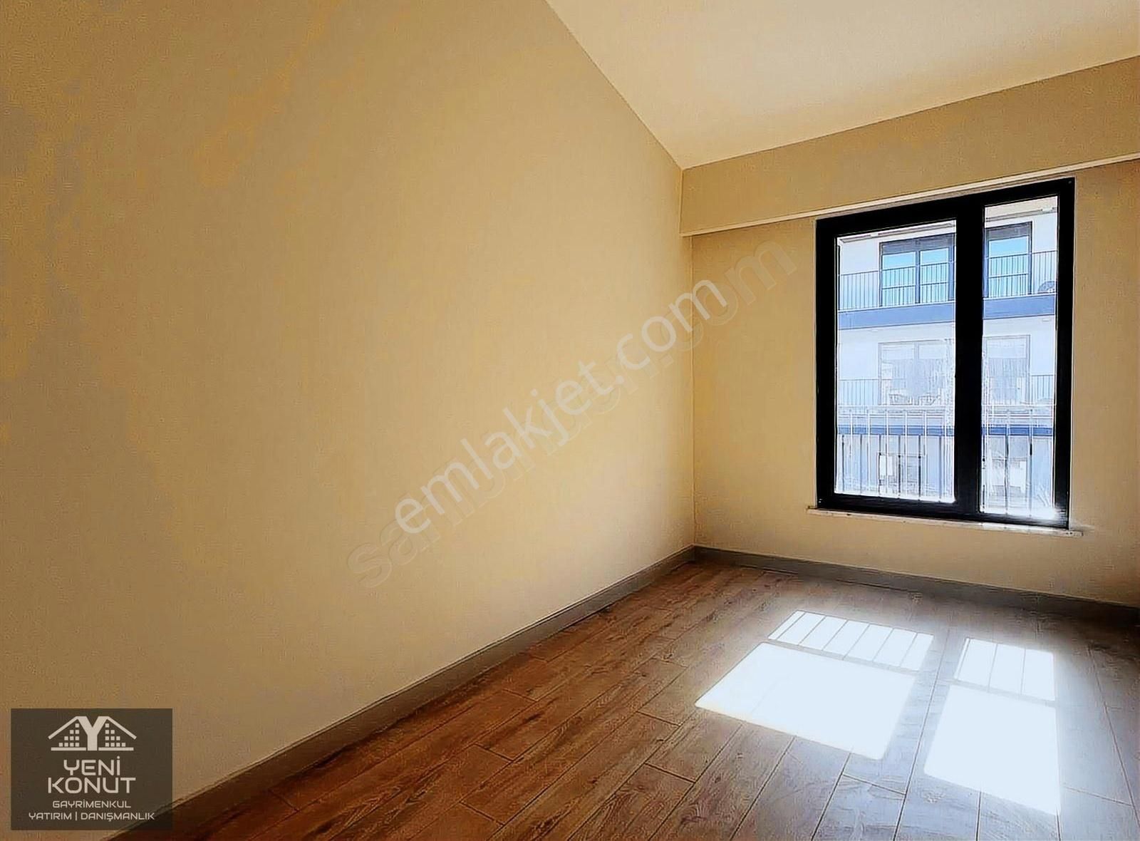 Yeni Konut-bahçeşehir Vadi Evleri 1.etap Kiralık Katta Tek 4+1 !