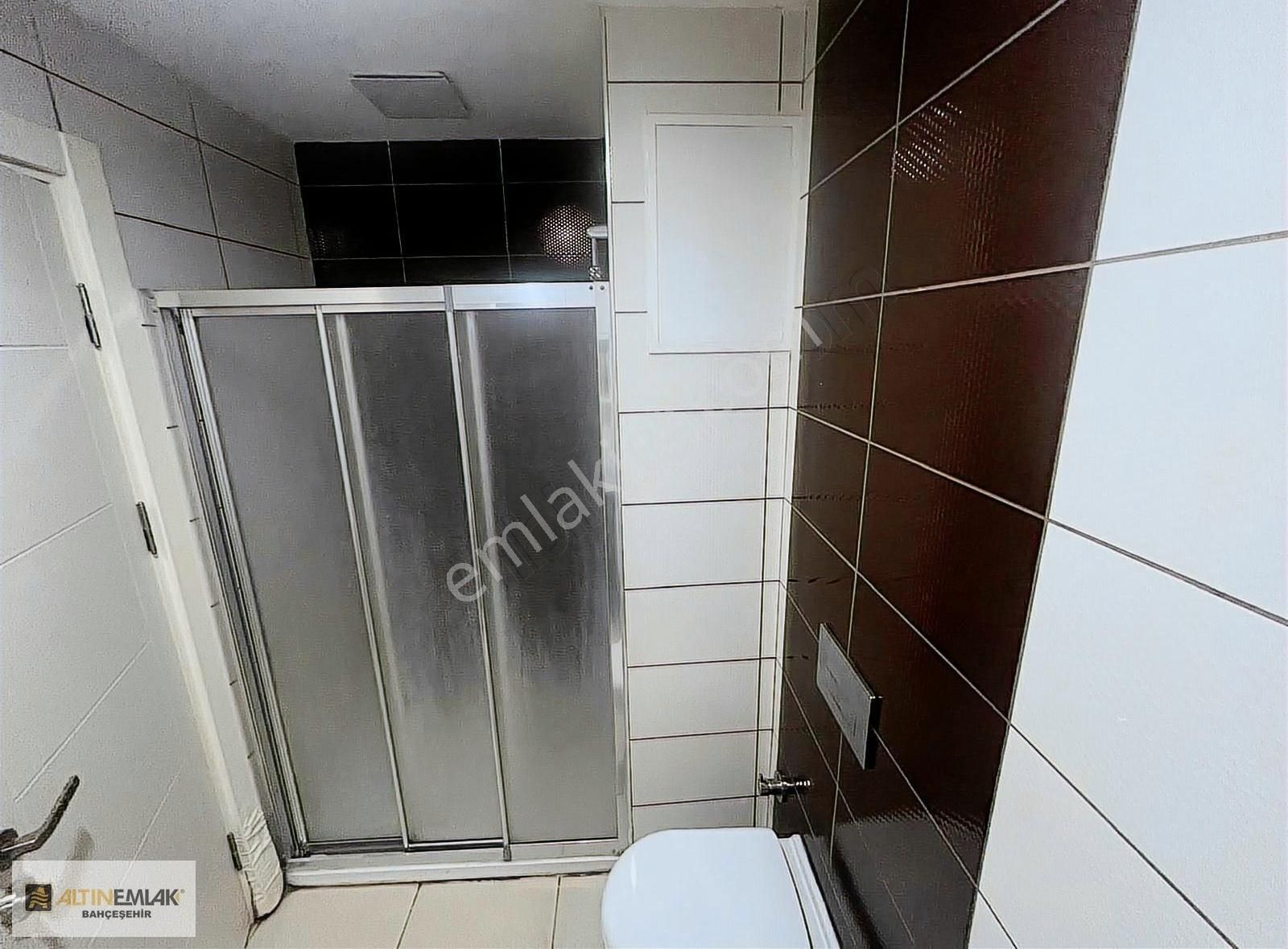 Bahçeşehir Vaditepe 2+1 Güney Kısa Katlı Kiralık Boş