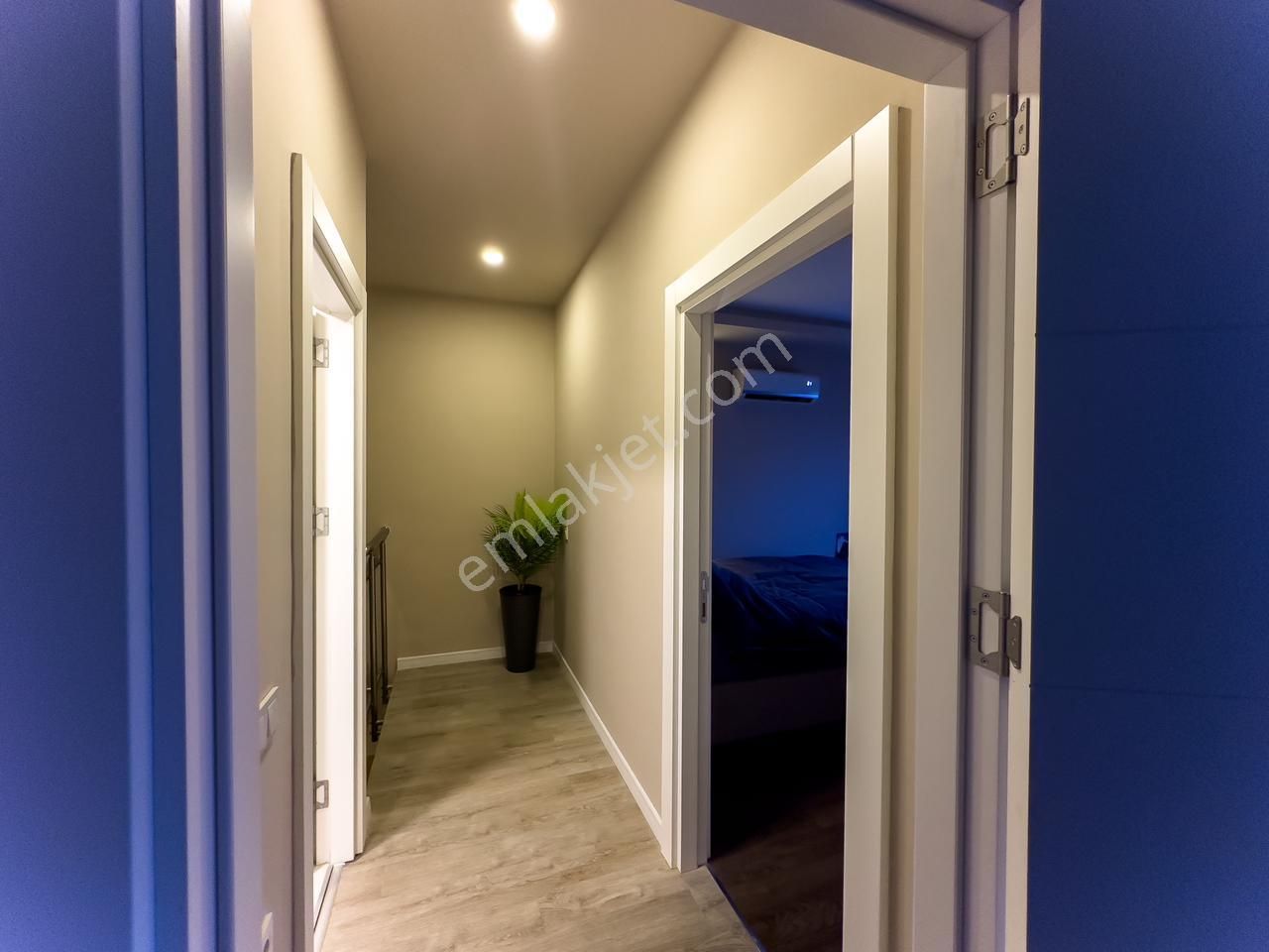 Denize Yürüme Mesafesinde, Yüzme Havuzlu, Kapalı Otoparklı 3+1 Dubleks - Görsel 6