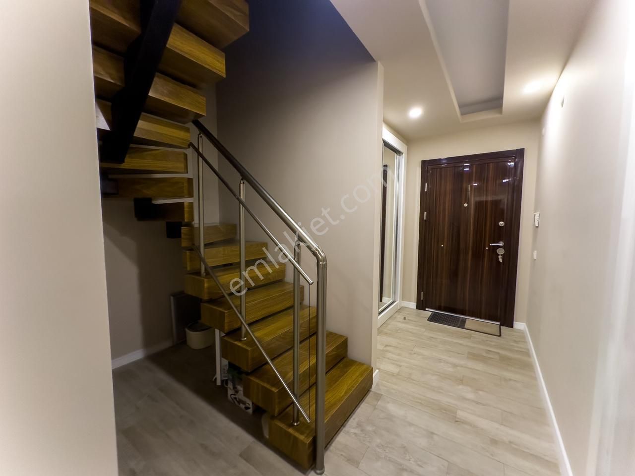 Denize Yürüme Mesafesinde, Yüzme Havuzlu, Kapalı Otoparklı 3+1 Dubleks - Görsel 12