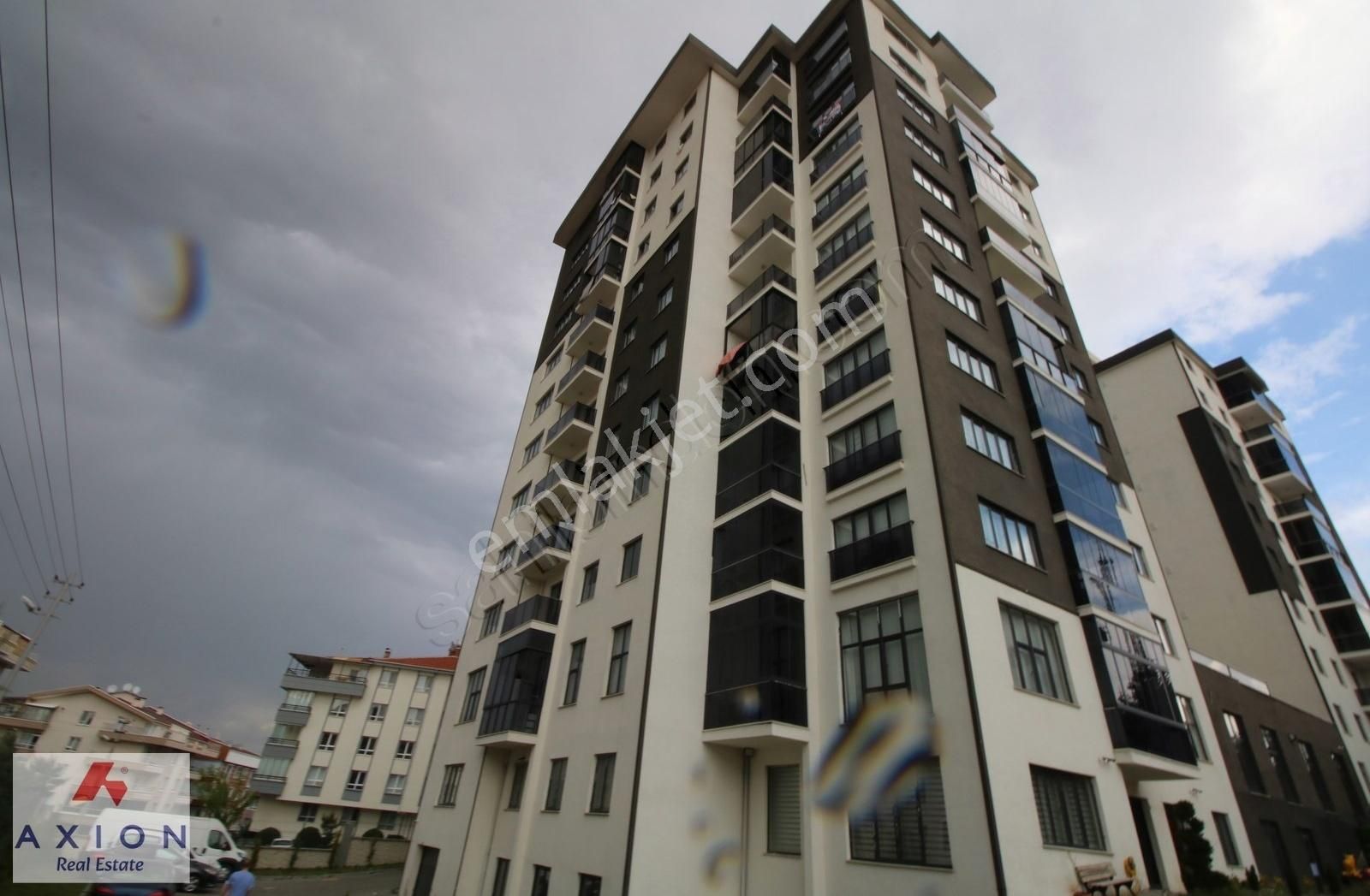Axiondan Waterfall Cıtyde Panoramik Manzaralı 4+1 Satılık Daire