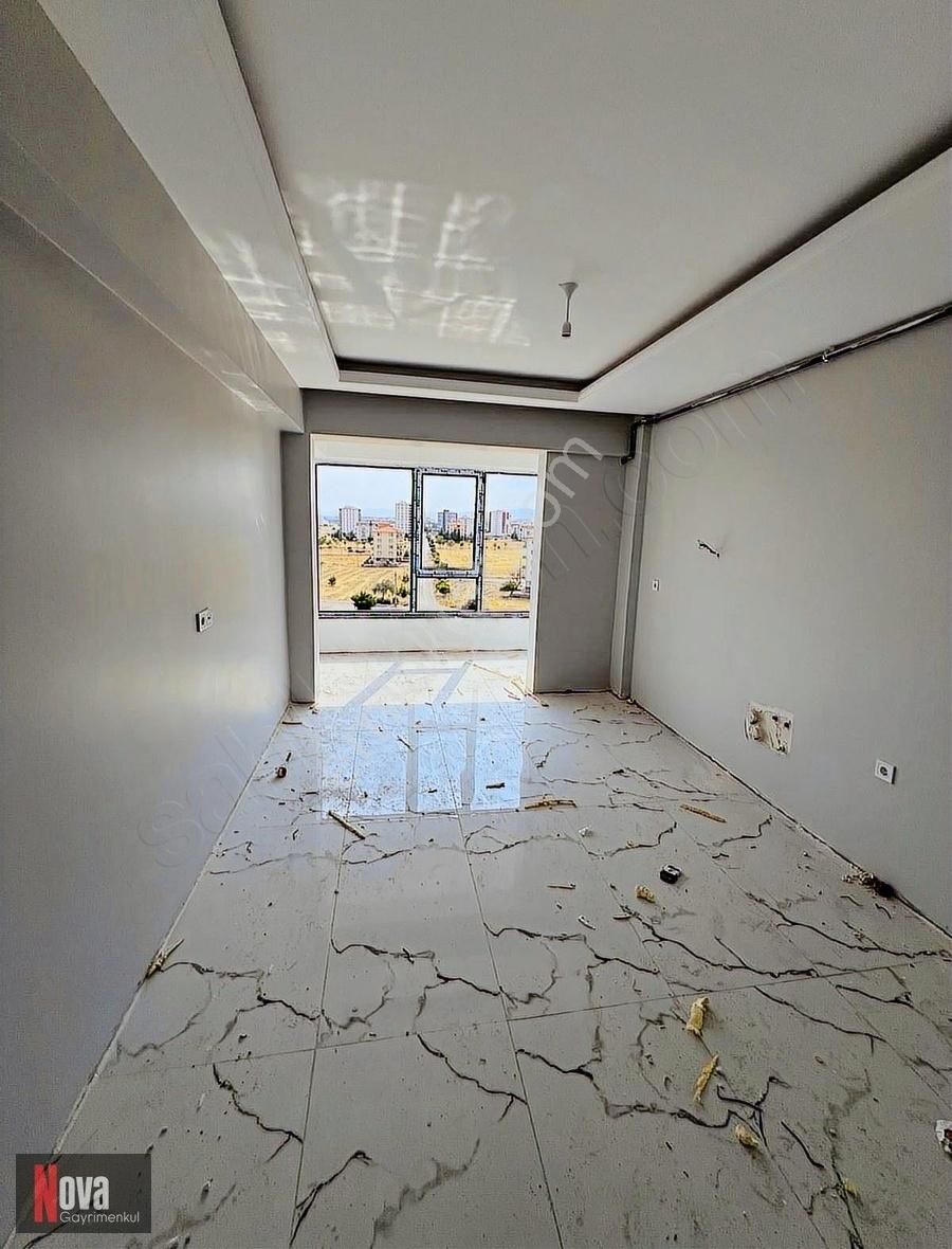 Modern Ve Lüks Tasarımlı Sıfır Satılık 2+1 Daire
