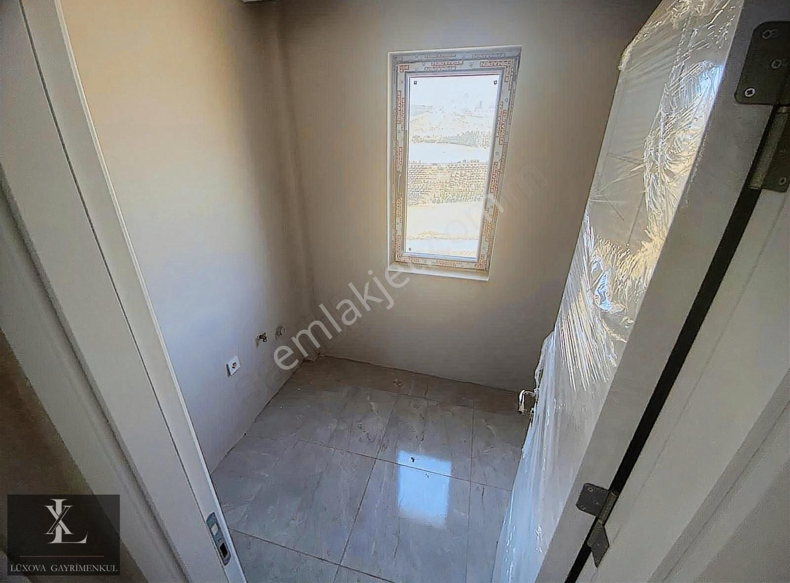 Ovacıkta Forum Avm Yakını 4+1 200 M2 Teras Balkonlu Kupon Daire - Görsel 12