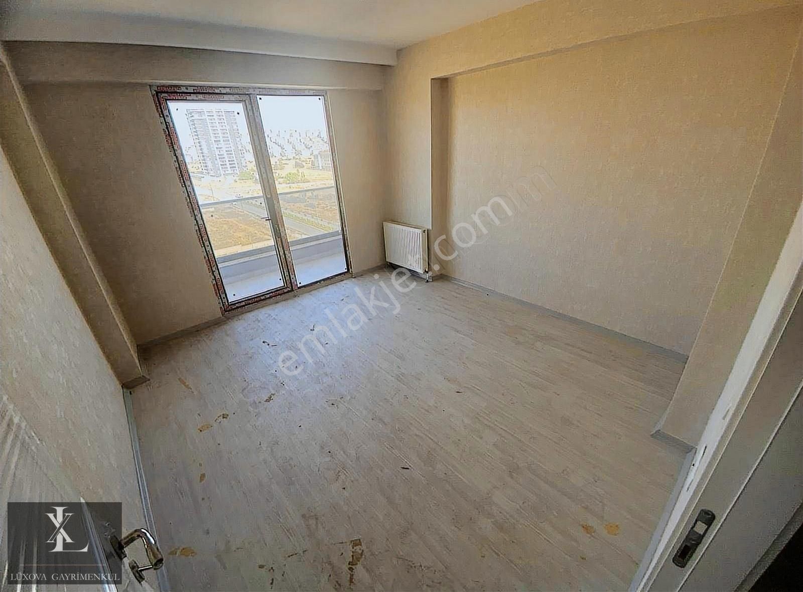 Ovacıkta Forum Avm Yakını 4+1 200 M2 Teras Balkonlu Kupon Daire - Görsel 23