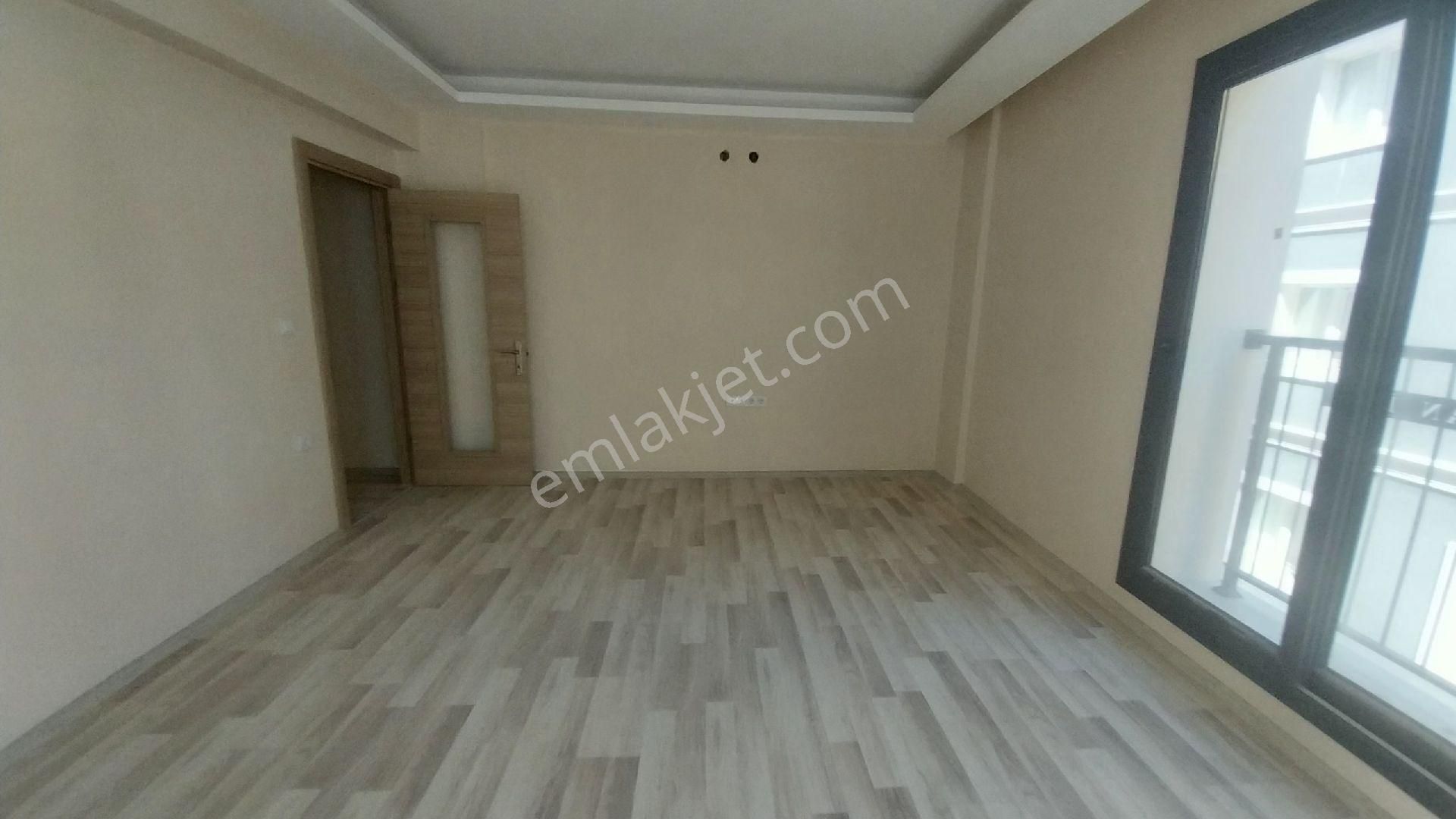 Buca Hürrüyet Mahallesinde Ara Kat Kapalı Mutfak Asansörlü Daire Satılıktır - Görsel 13