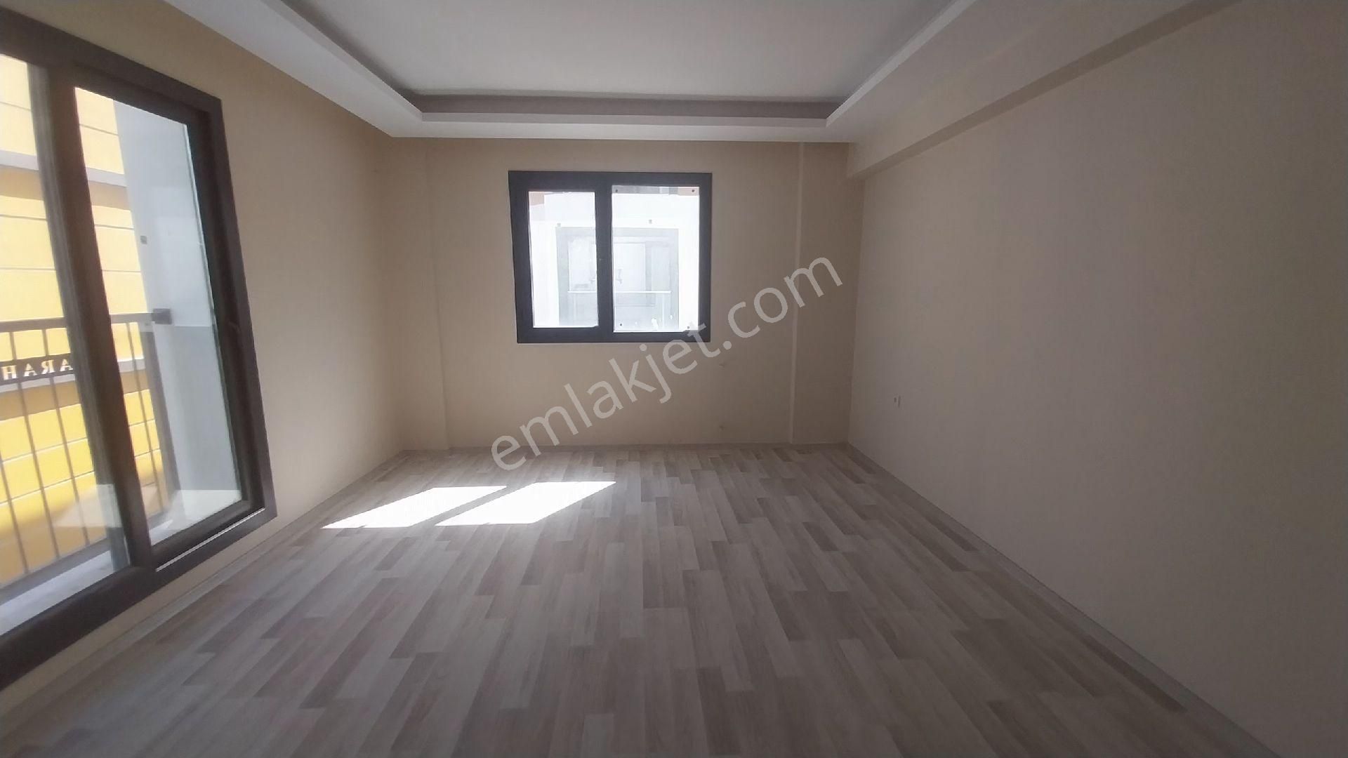 Buca Hürrüyet Mahallesinde Ara Kat Kapalı Mutfak Asansörlü Daire Satılıktır - Görsel 14