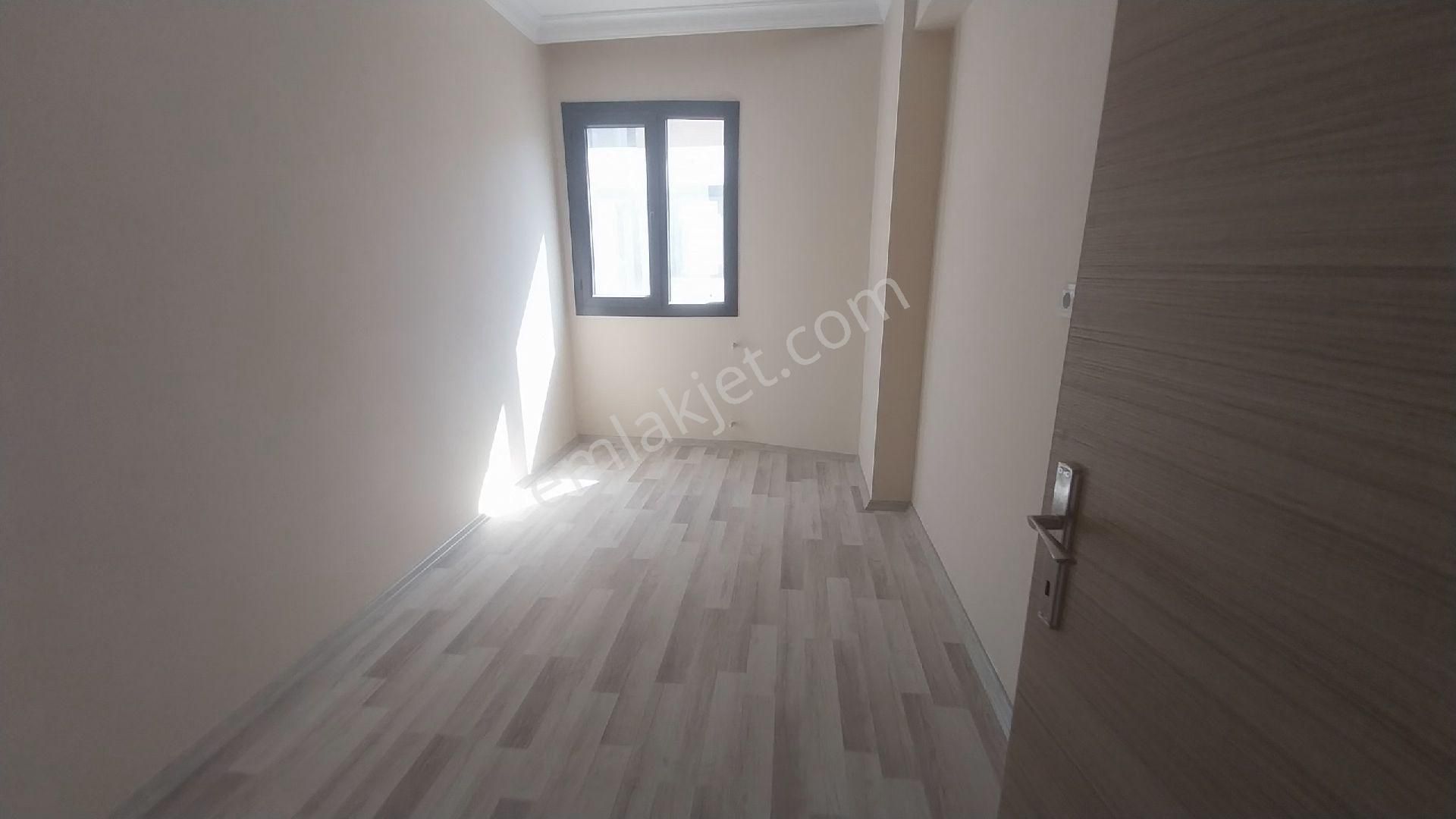 Buca Hürrüyet Mahallesinde Ara Kat Kapalı Mutfak Asansörlü Daire Satılıktır - Görsel 12