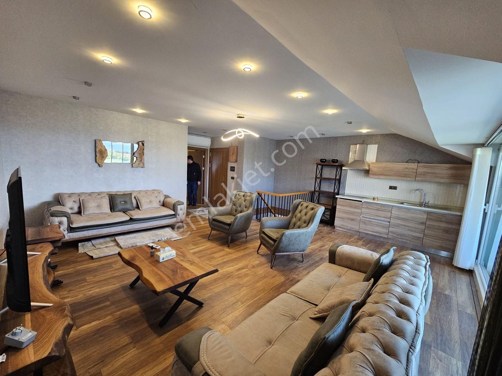 Kavaklı Mahallesin'de Kısa Katlı 3+2 Dubleks Daireنتكلم العربية - Görsel 21