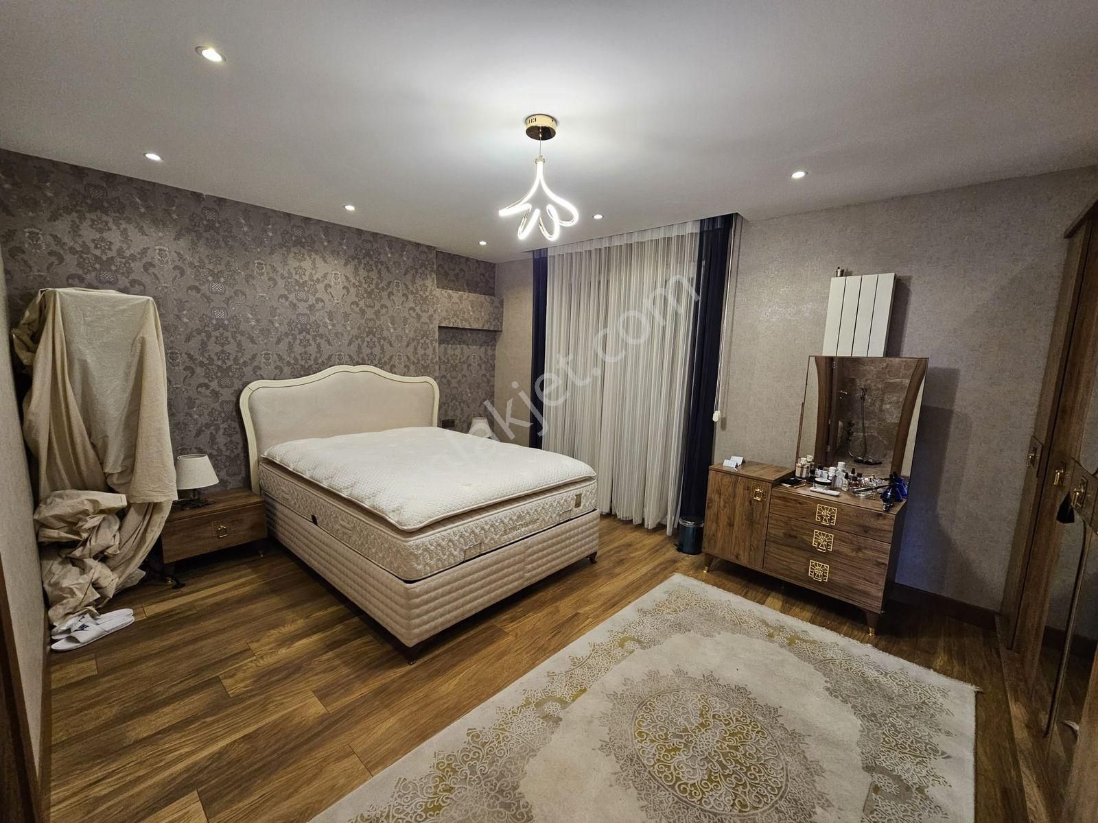 Kavaklı Mahallesin'de Kısa Katlı 3+2 Dubleks Daireنتكلم العربية - Görsel 32