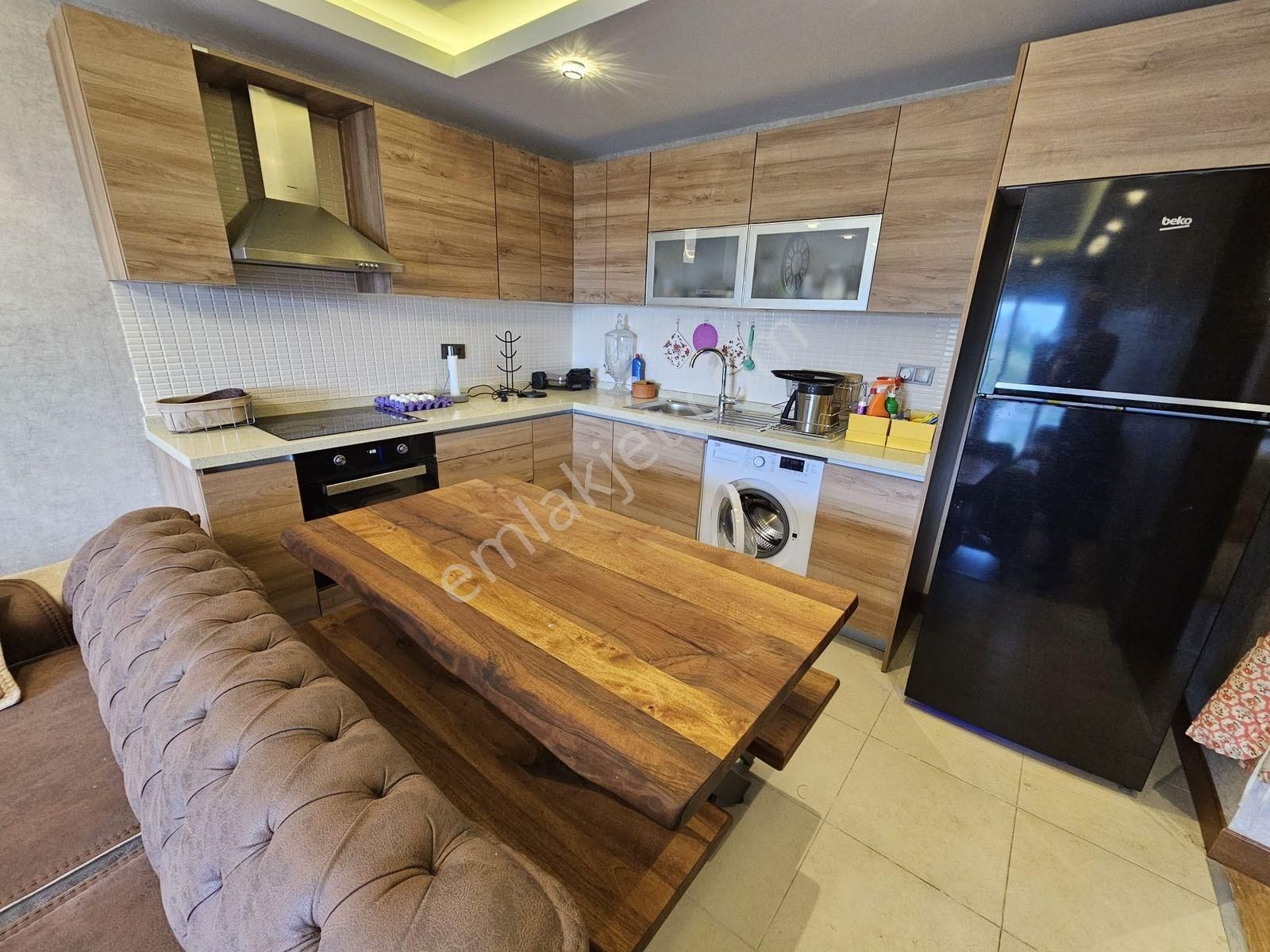 Kavaklı Mahallesin'de Kısa Katlı 3+2 Dubleks Daireنتكلم العربية - Görsel 2