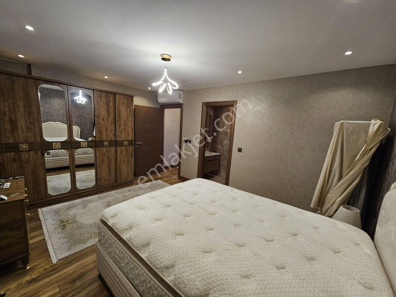 Kavaklı Mahallesin'de Kısa Katlı 3+2 Dubleks Daireنتكلم العربية - Görsel 28