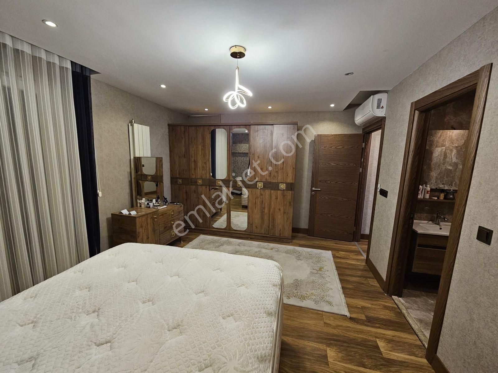 Kavaklı Mahallesin'de Kısa Katlı 3+2 Dubleks Daireنتكلم العربية - Görsel 31