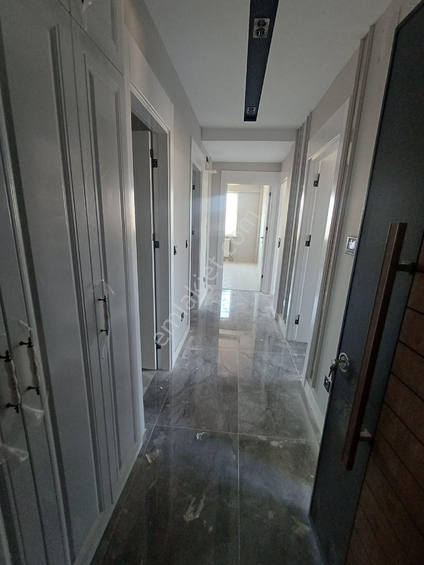 Kilis Vıp Gruop Emlak Pazarlama Satılık 2+1 Sıfır Daire
