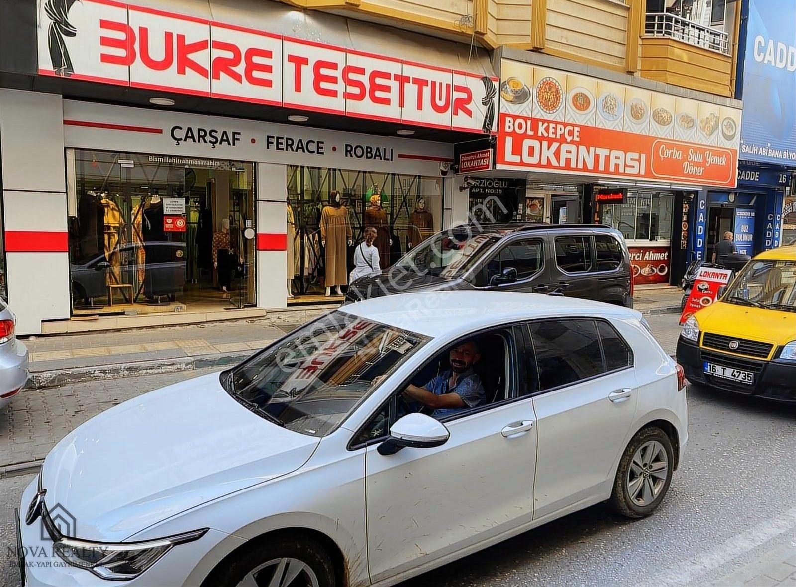 Nova Realty'den Çarşının Merkezinde Satılık 2 Katlı Dükkan - Görsel 2