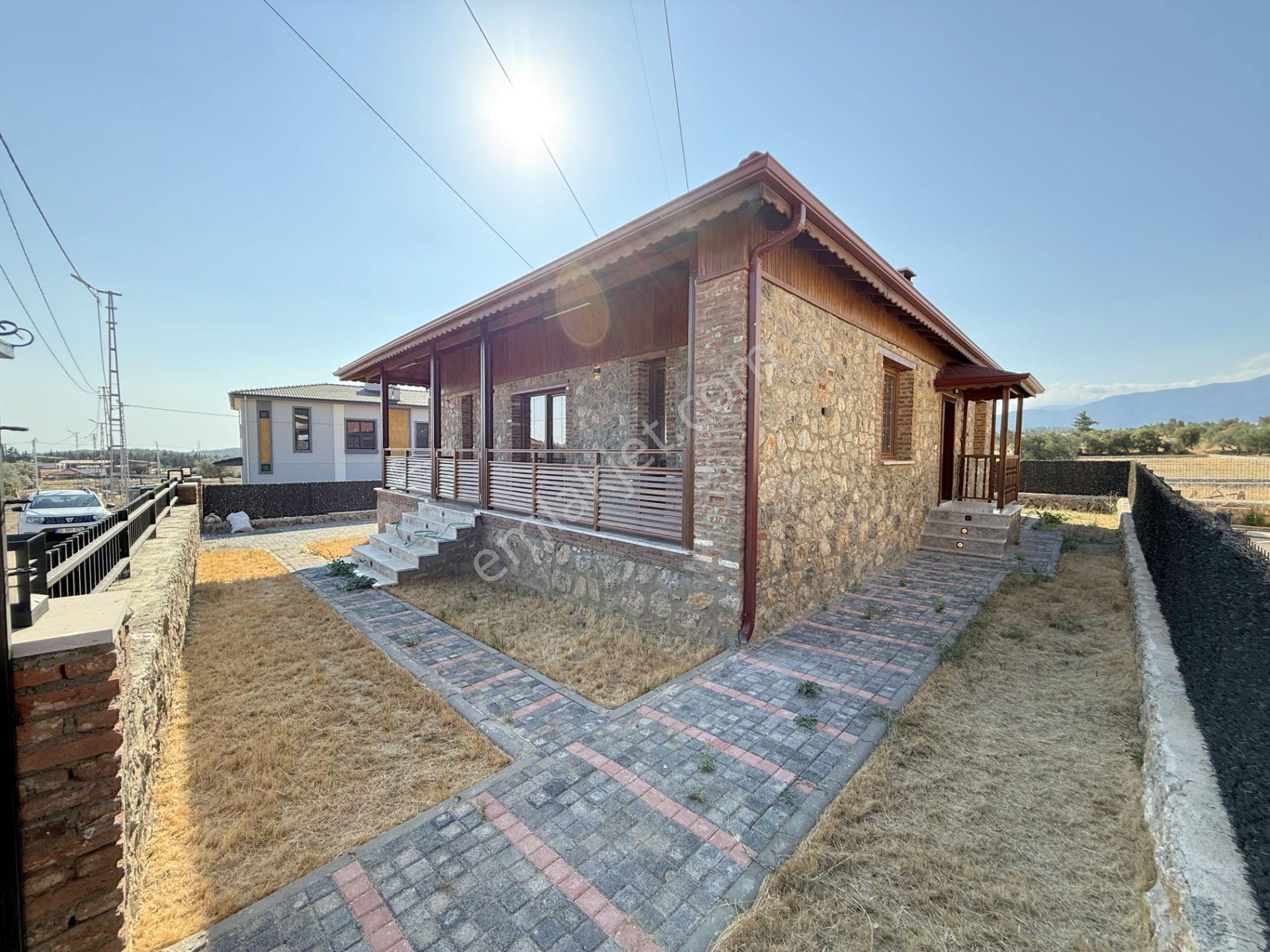 💥💥 Güç'ten Yaylaönü'nde Özel Tasarımlı Şömineli Şahane Satılık 3+1 Taş Villa - Görsel 35
