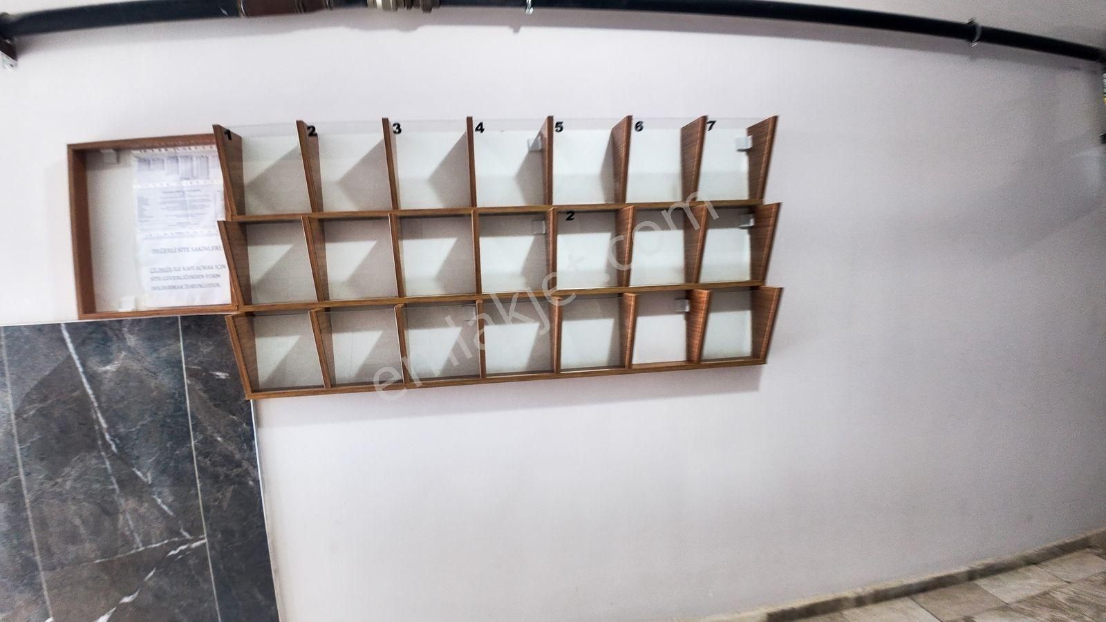 Torbalı Havuzlu Sitede 1+1 Daire