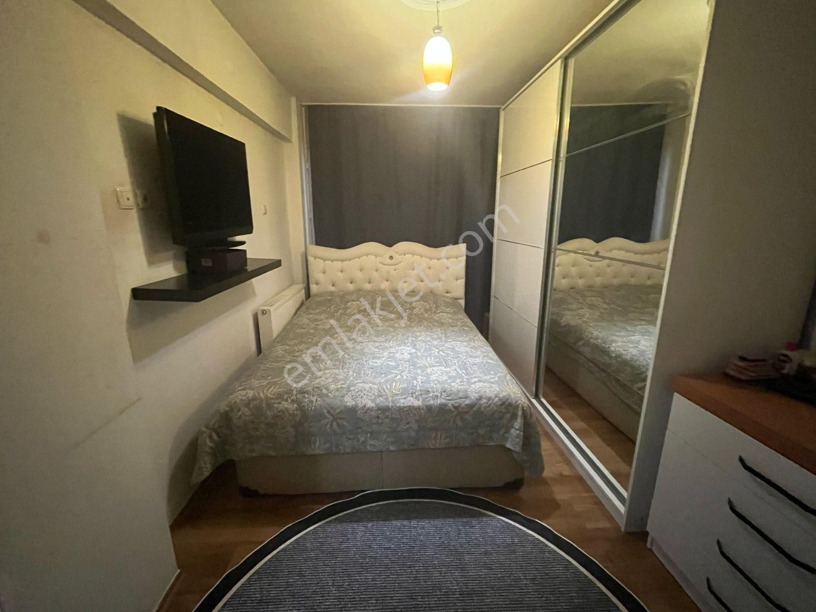 Bayraklı Sevgiyolu Yanında Tadilatlı Ara Kat 2+1 - Görsel 18