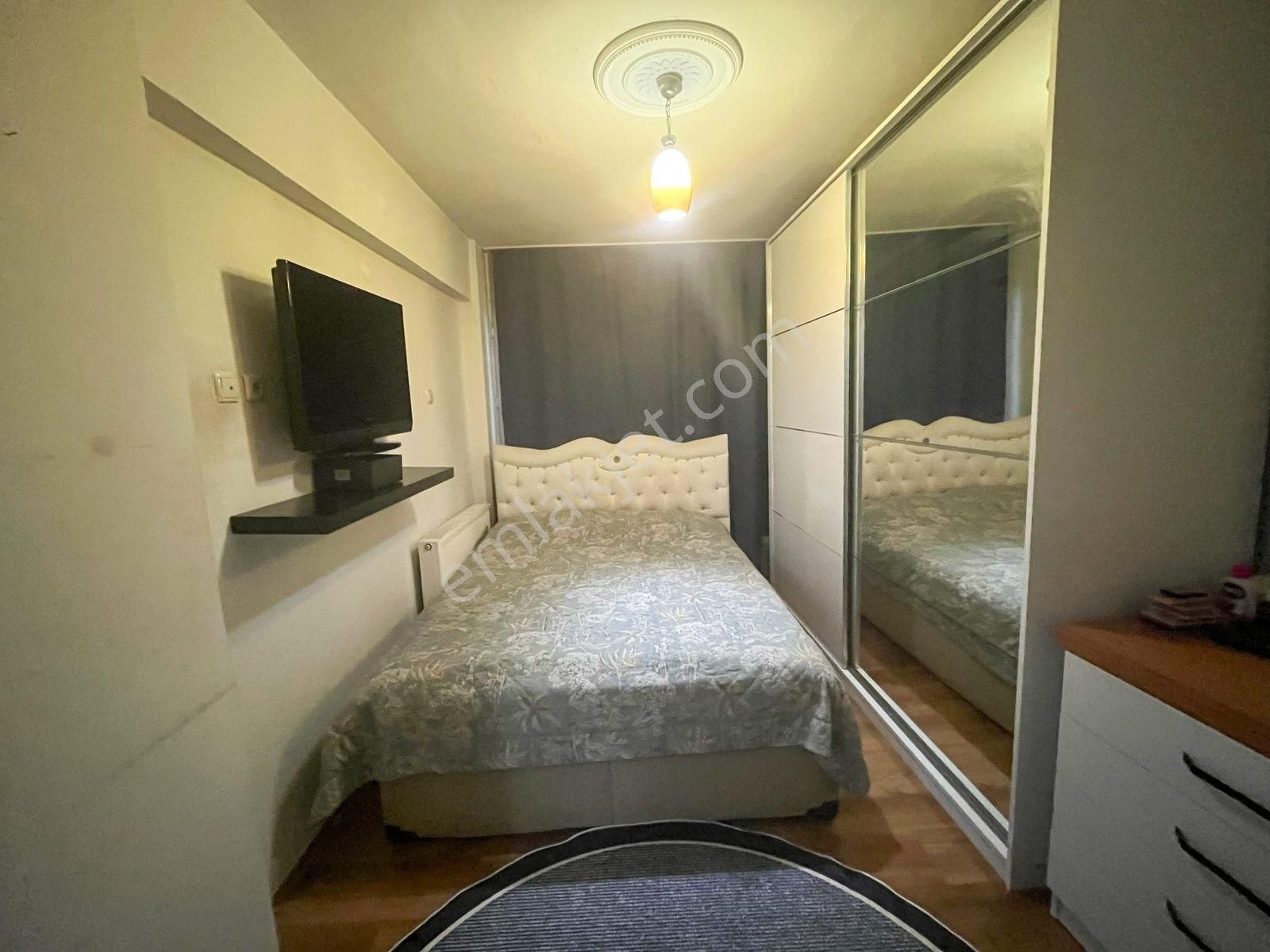 Bayraklı Sevgiyolu Yanında Tadilatlı Ara Kat 2+1 - Görsel 16