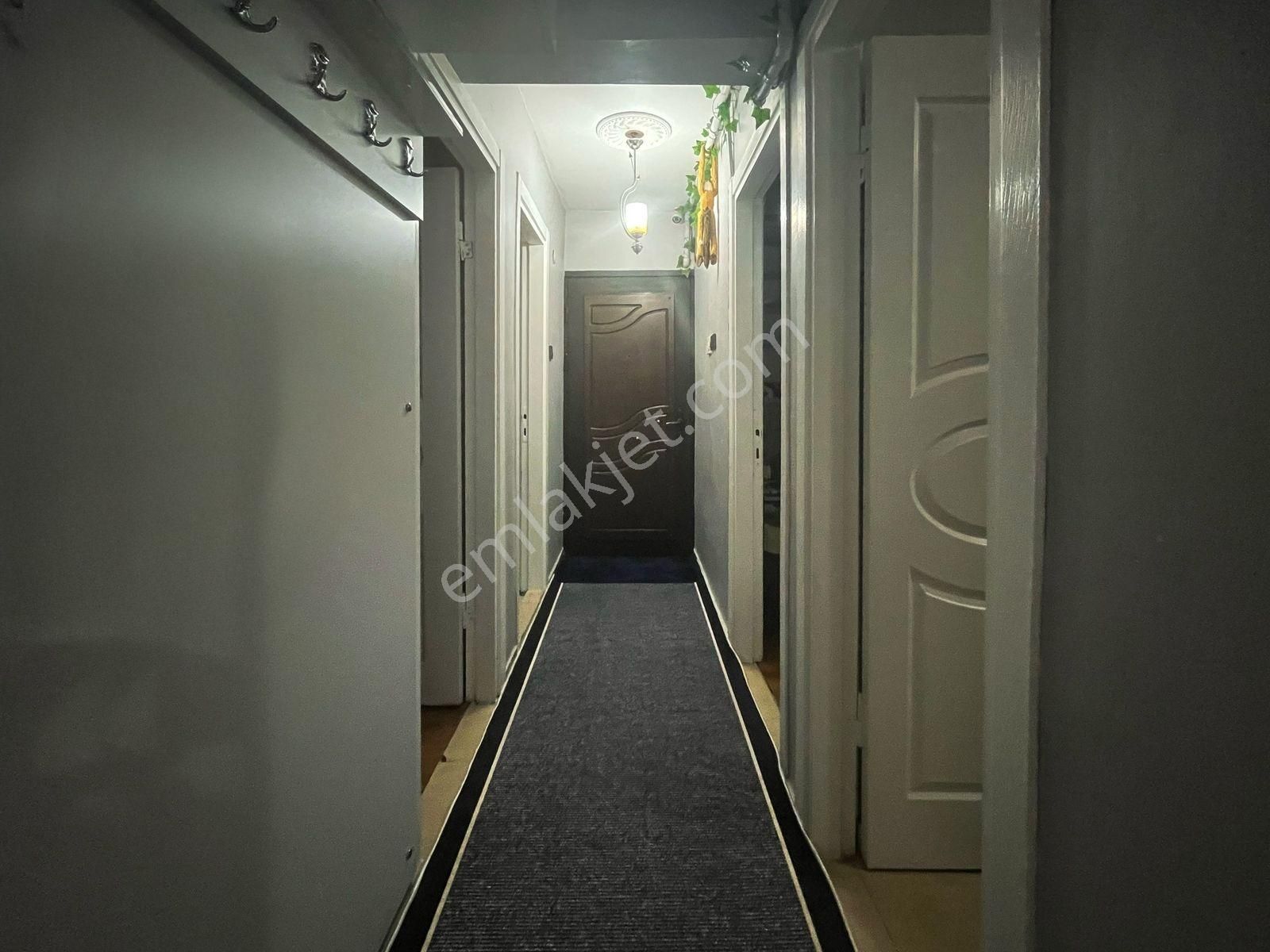 Bayraklı Sevgiyolu Yanında Tadilatlı Ara Kat 2+1 - Görsel 3