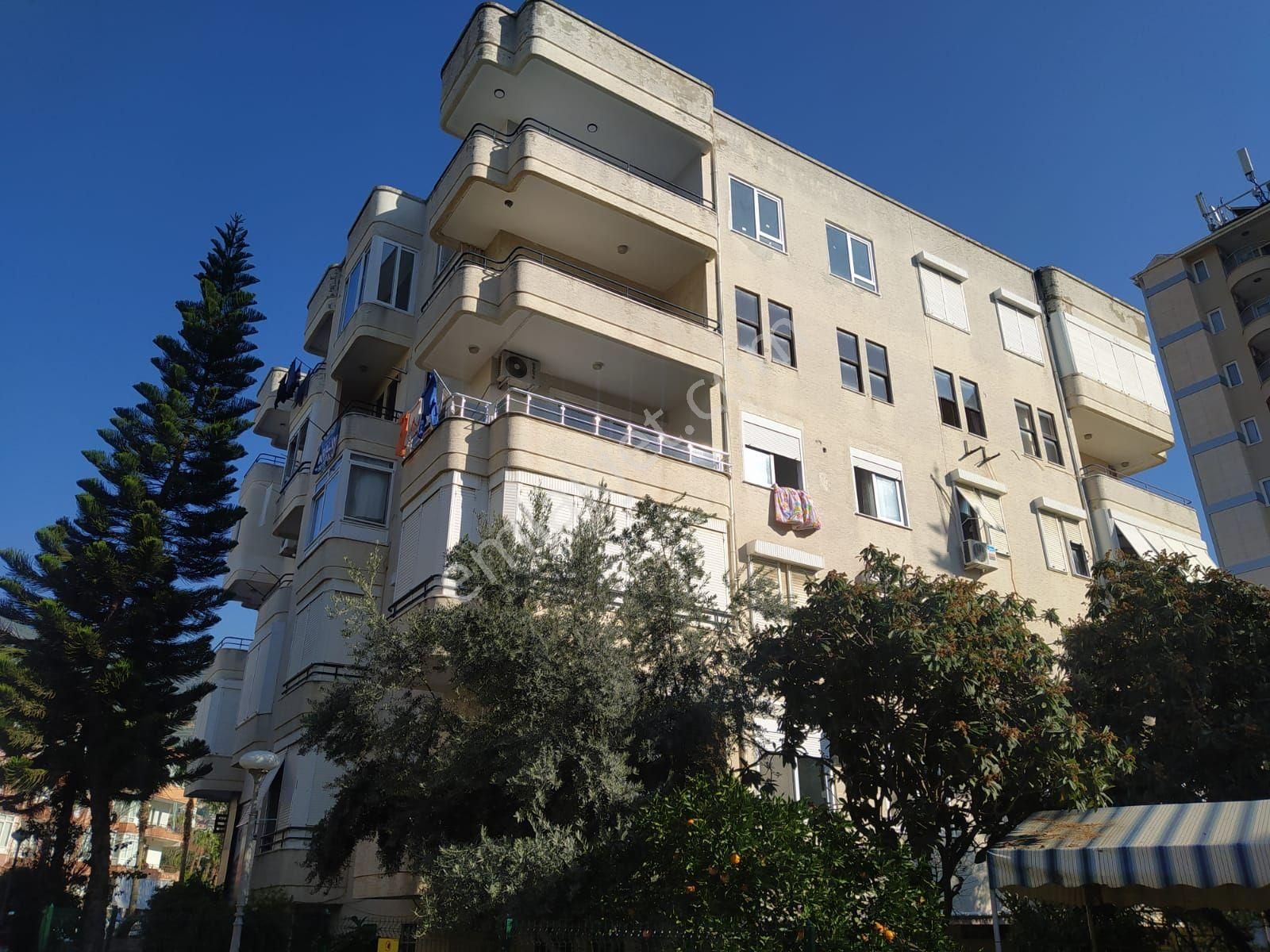 Alanya/merkez Güllerpınarı Mah.2+1 110m2 Satılık Daire