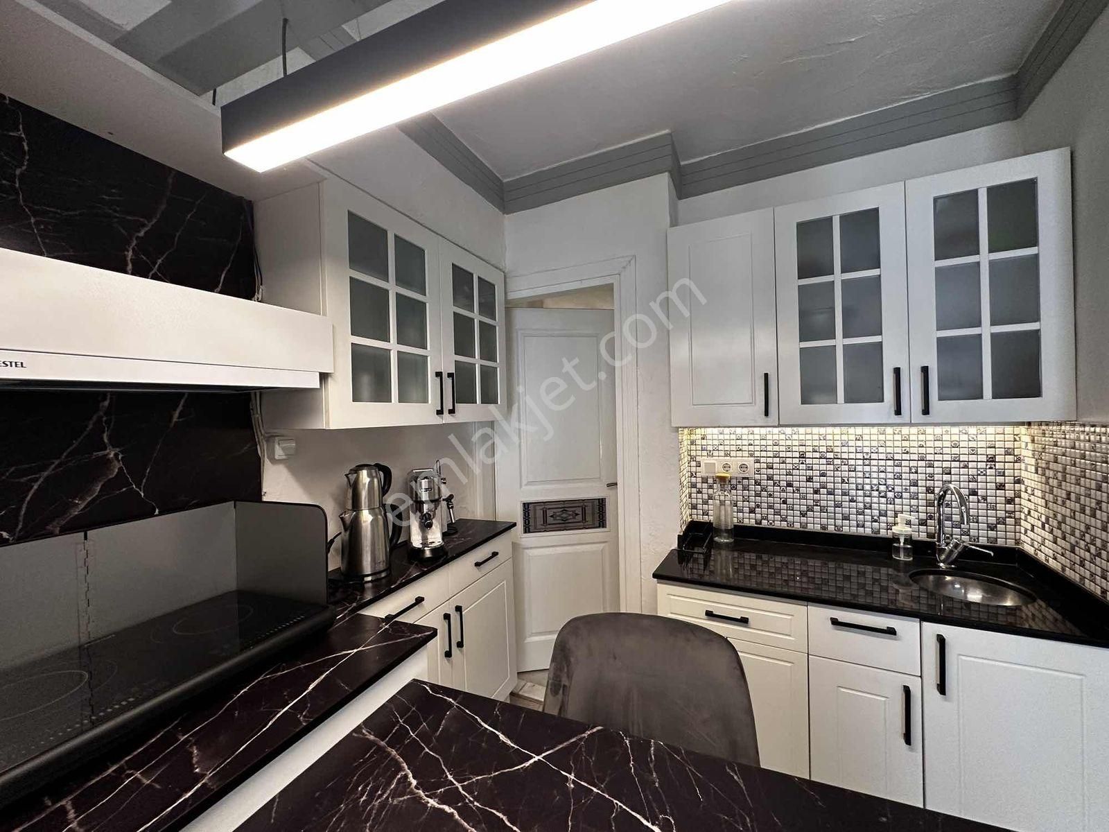 Çeşme Alaçatı Da Satılık Cumbalı Villa - Görsel 19