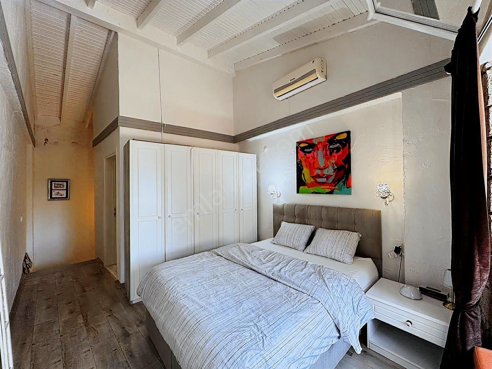 Çeşme Alaçatı Da Satılık Cumbalı Villa - Görsel 21