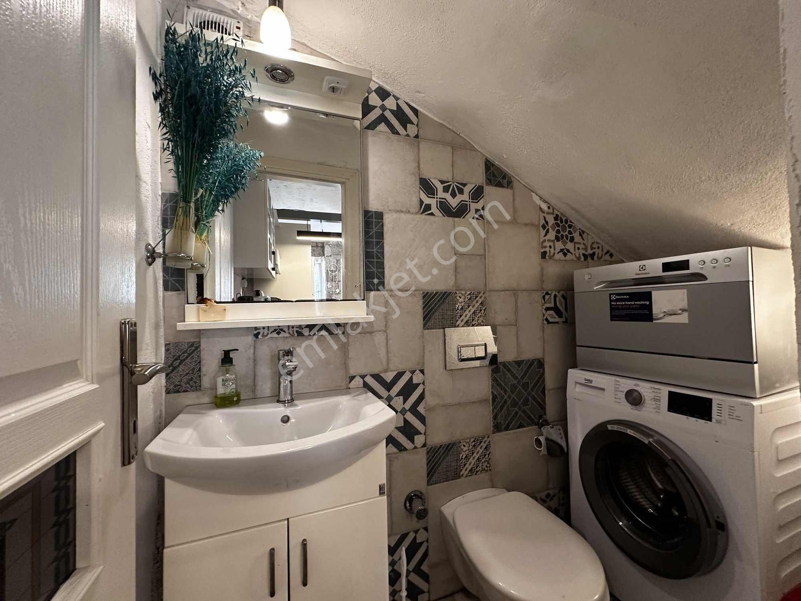 Çeşme Alaçatı Da Satılık Cumbalı Villa - Görsel 16