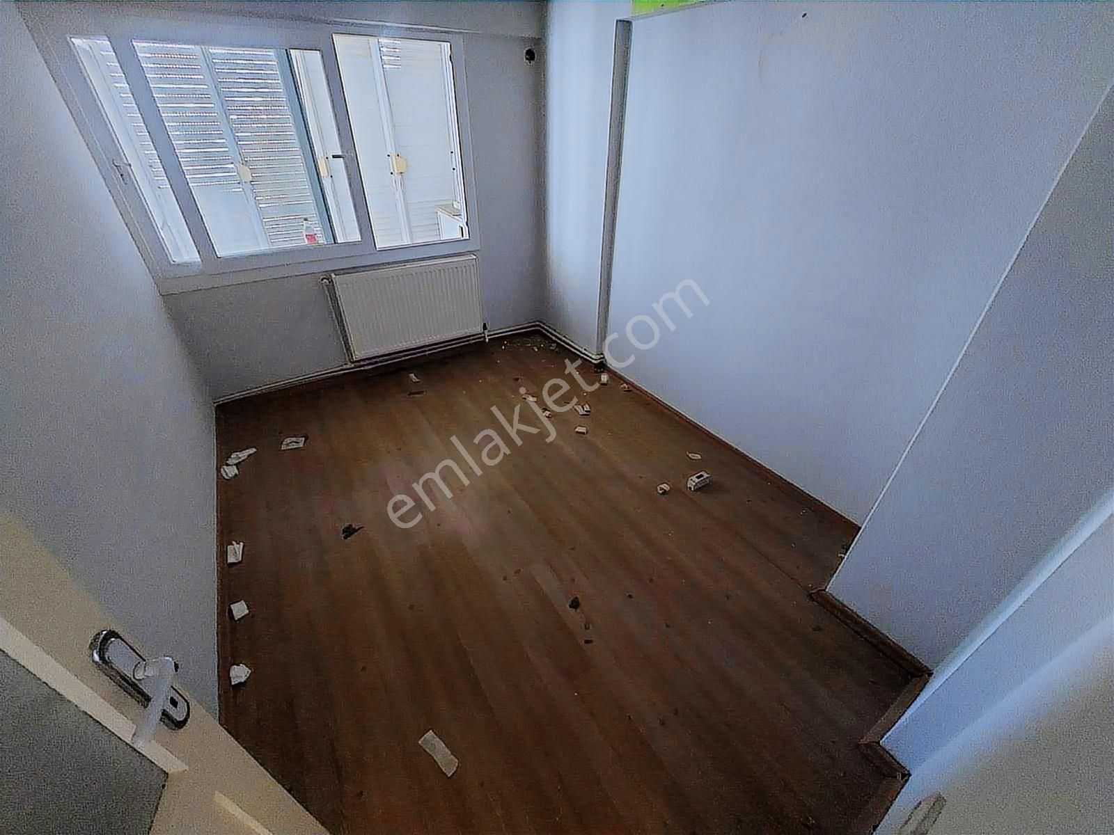 Bayraklı Mansuroğlunda Ön Cephe Ana Cadde Takasa Açık 3+1 Daire - Görsel 10